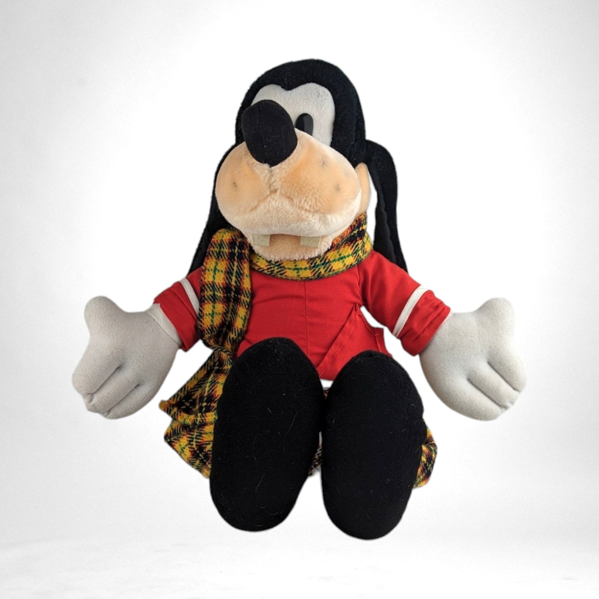 Vintage Walt Disney World Plush 16" Scottish Goofy