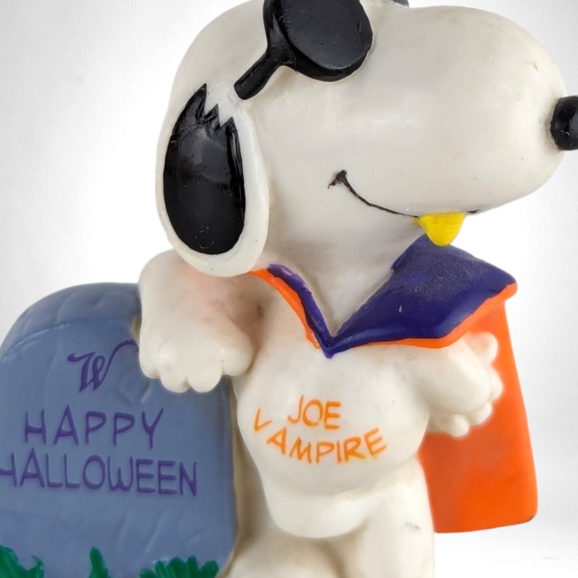 Vintage Peanut Snoopy Joe Vampire Happy Halloween Small PVC Figurine