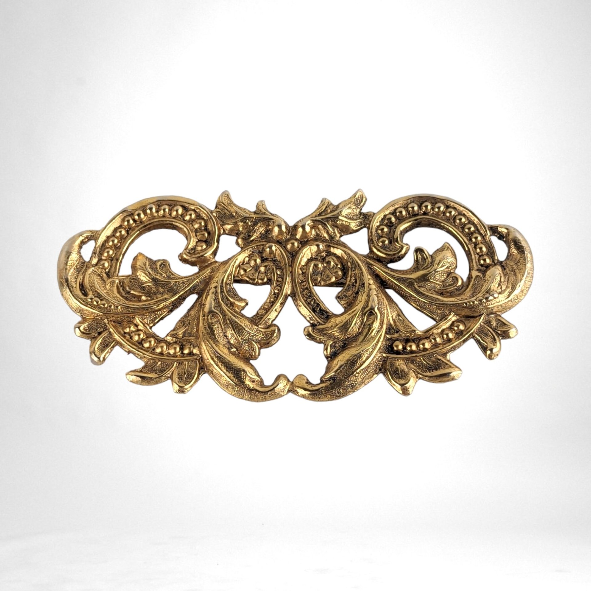 Vintage Gold Tone Filigree Brooch - Ornate Metalwork, Statement Jewelry