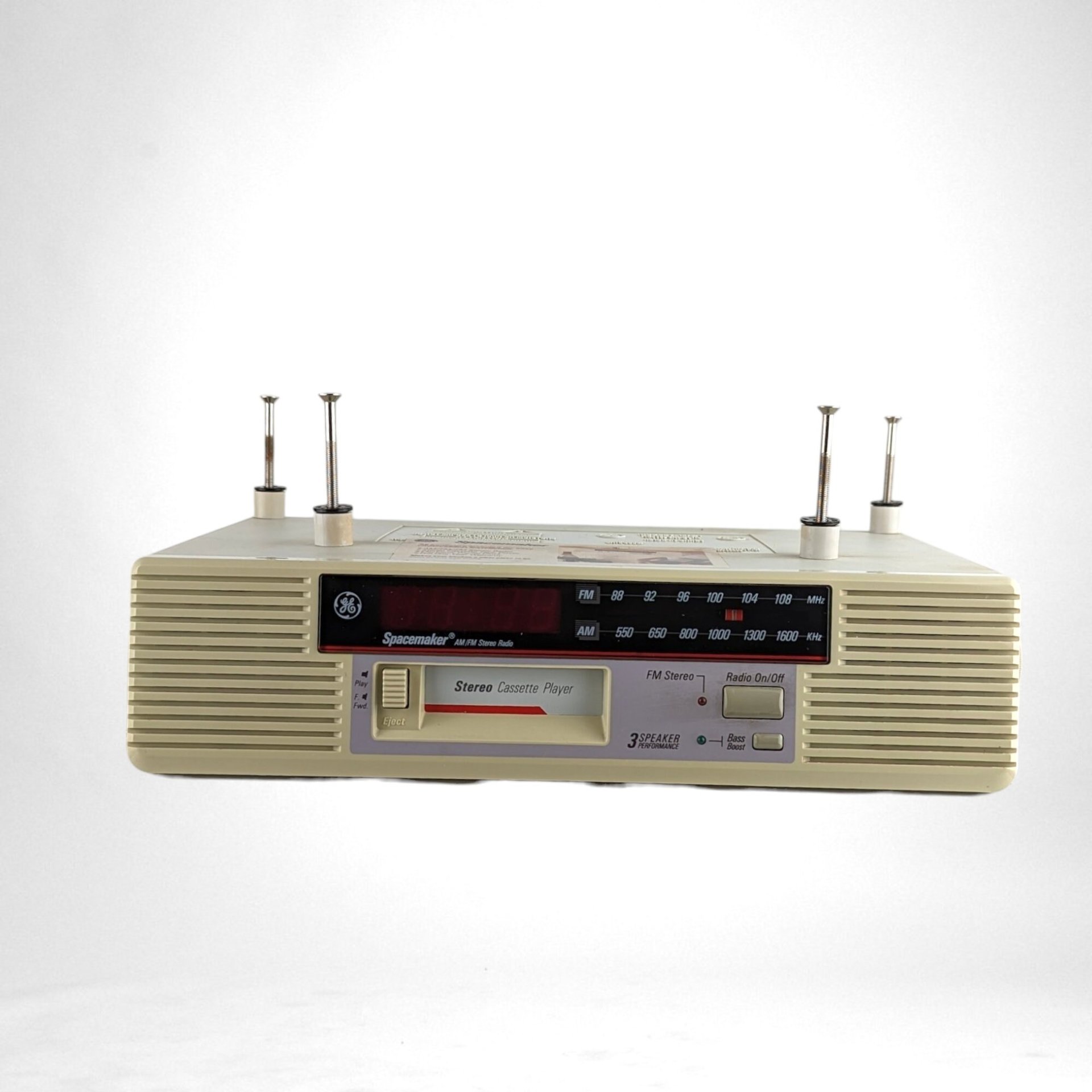 Vintage GE Spacemaker Under the Cabinet AM/FM Radio, Cassette Player