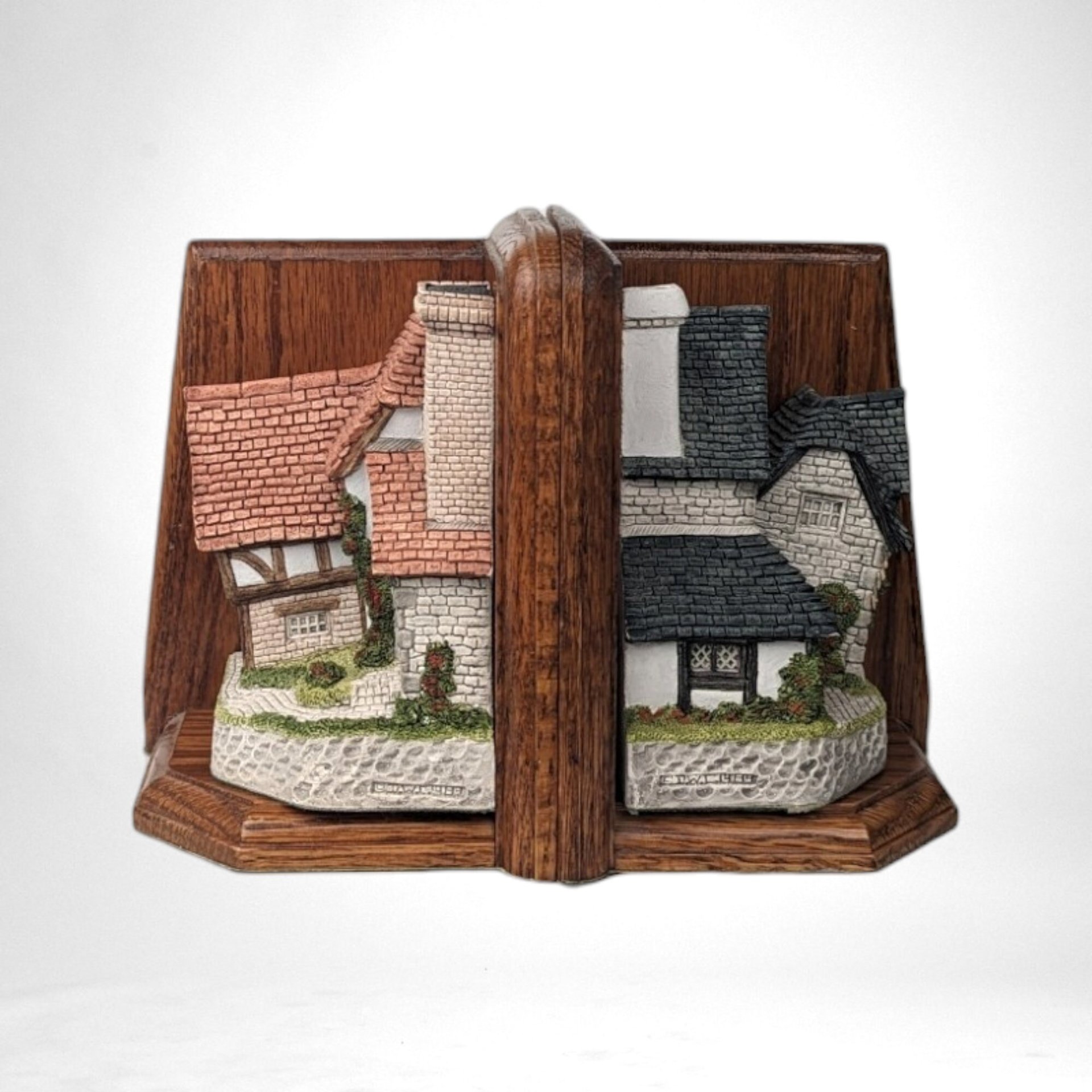 1990 David Winter The Bookbinder Bookends