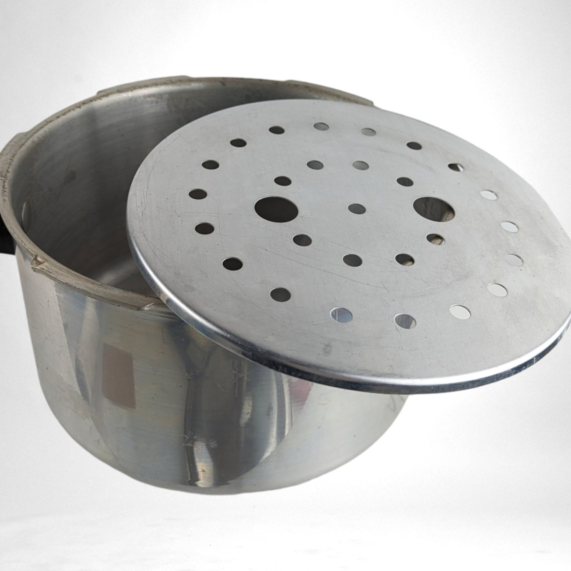 Vintage 4 Quart Mirro Pressure Cooker