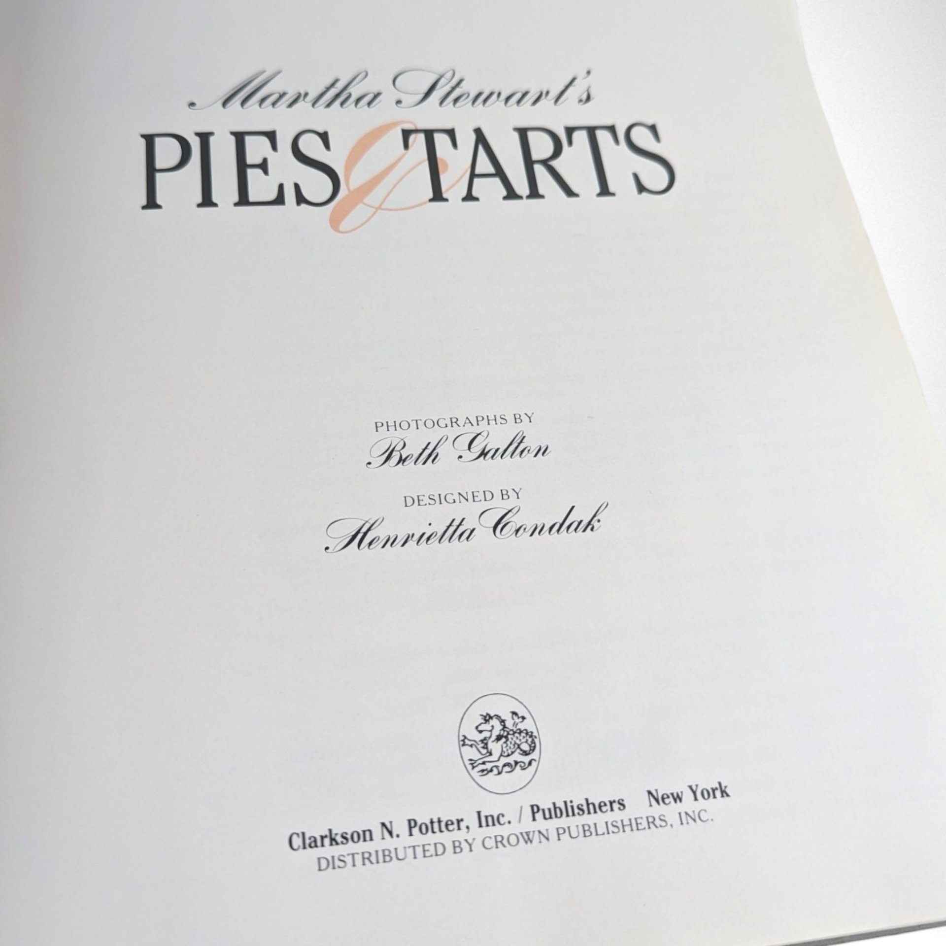 1985 Martha Stuart Pies and Tarts Cookbook, Hardcover