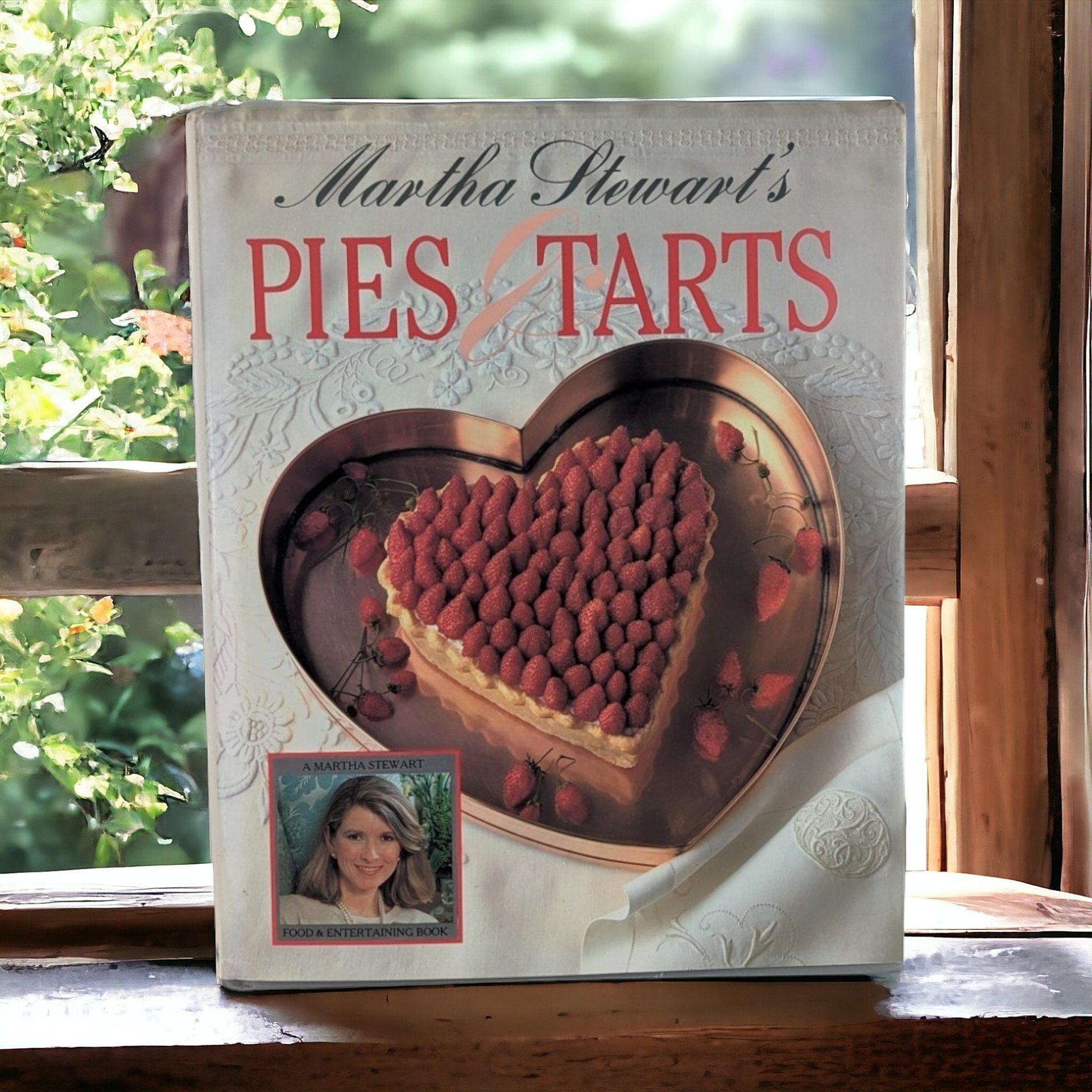 1985 Martha Stuart Pies and Tarts Cookbook, Hardcover