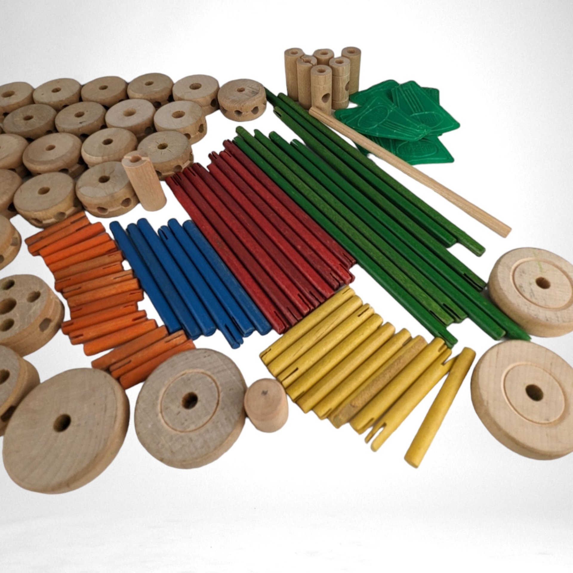 Vintage Tinkertoy Set, No 136, Junior Architect