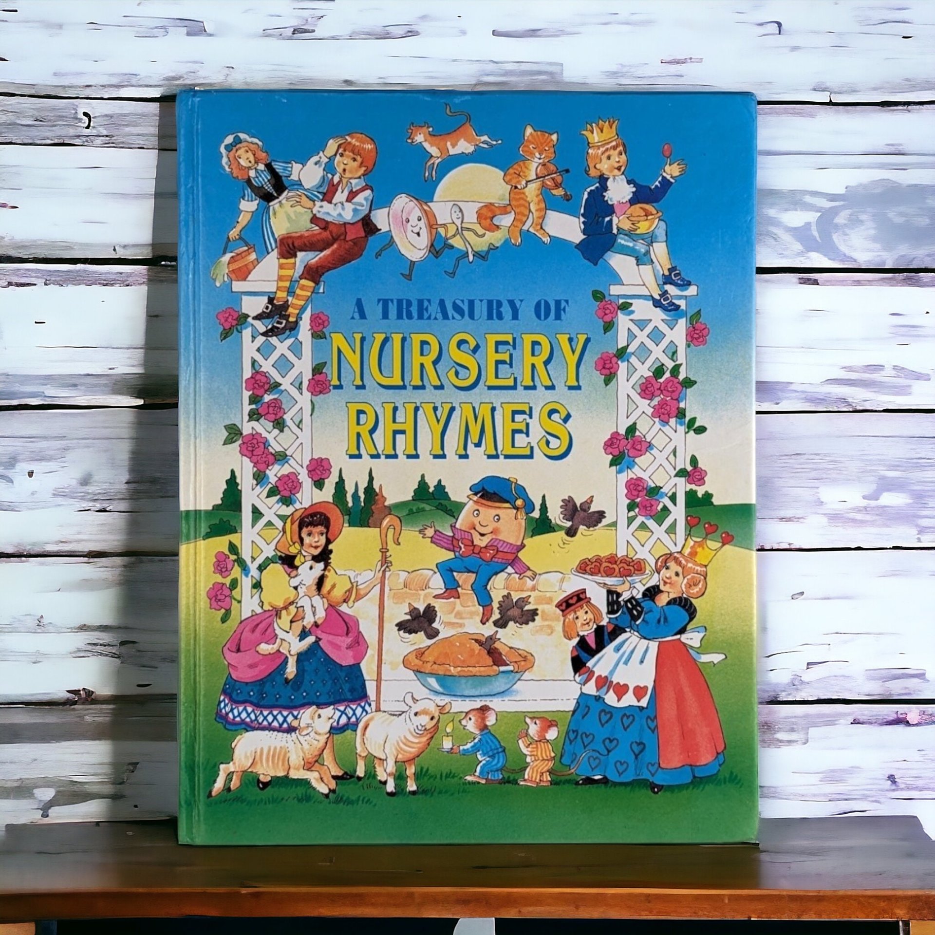 1995 A Treasury of Nursery Rhymes, Hardcover