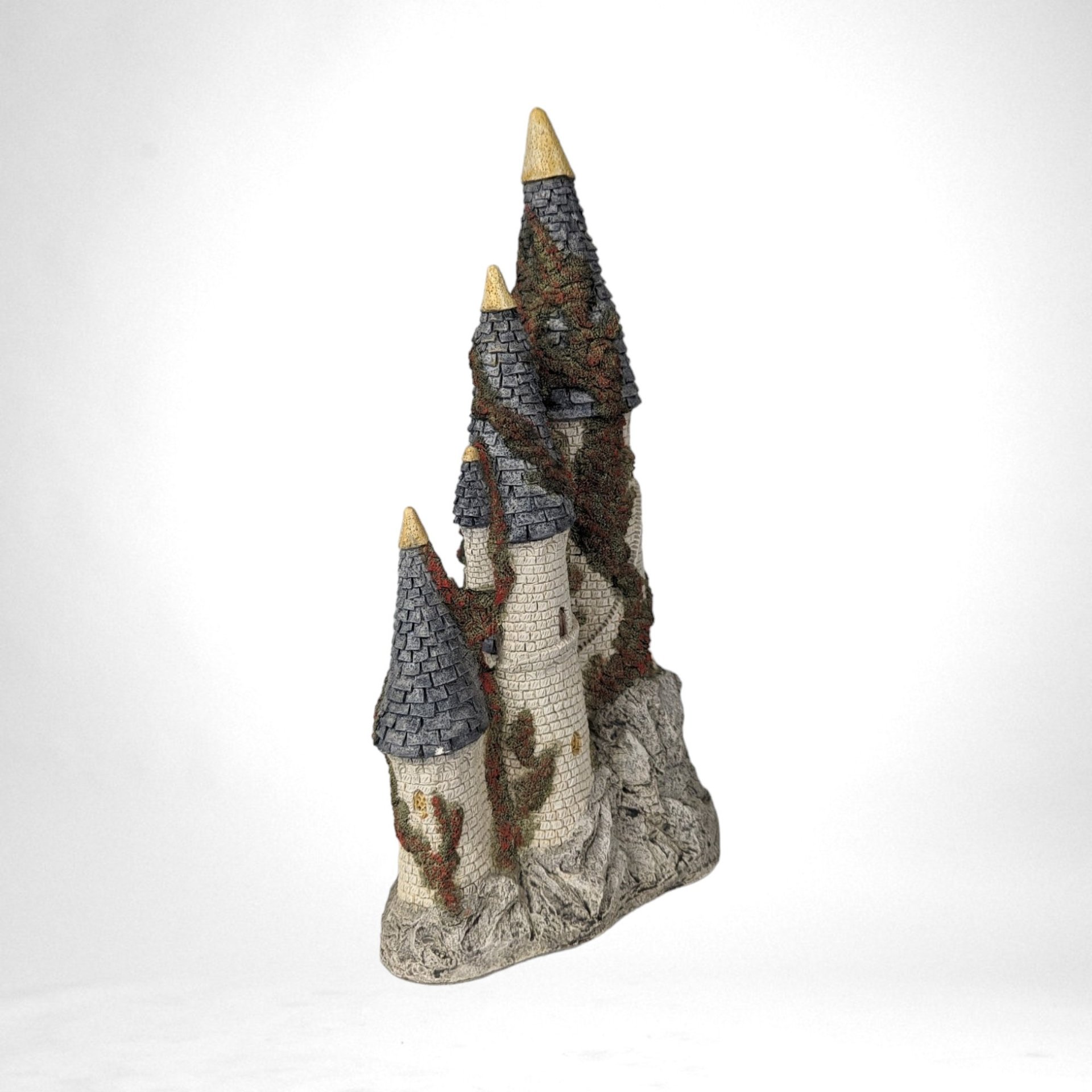 1982 David Winter Fairytale Castle