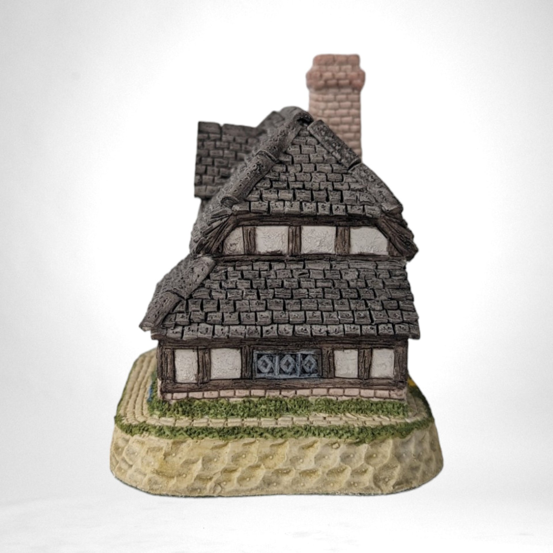 Vintage David Winters Brittish Traditions December The Bull and Bush