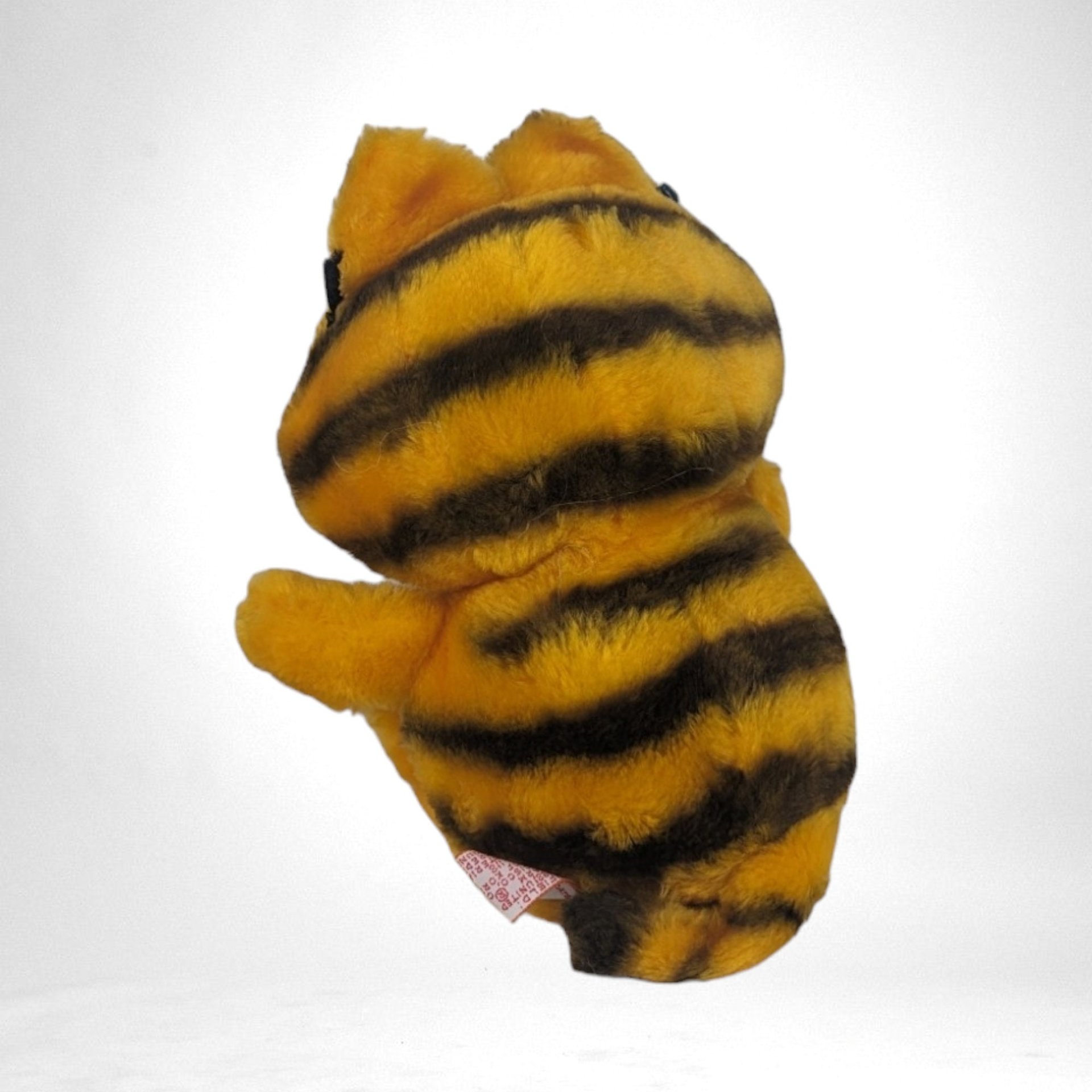 1981 Fun Farm Garfield Plush Cat