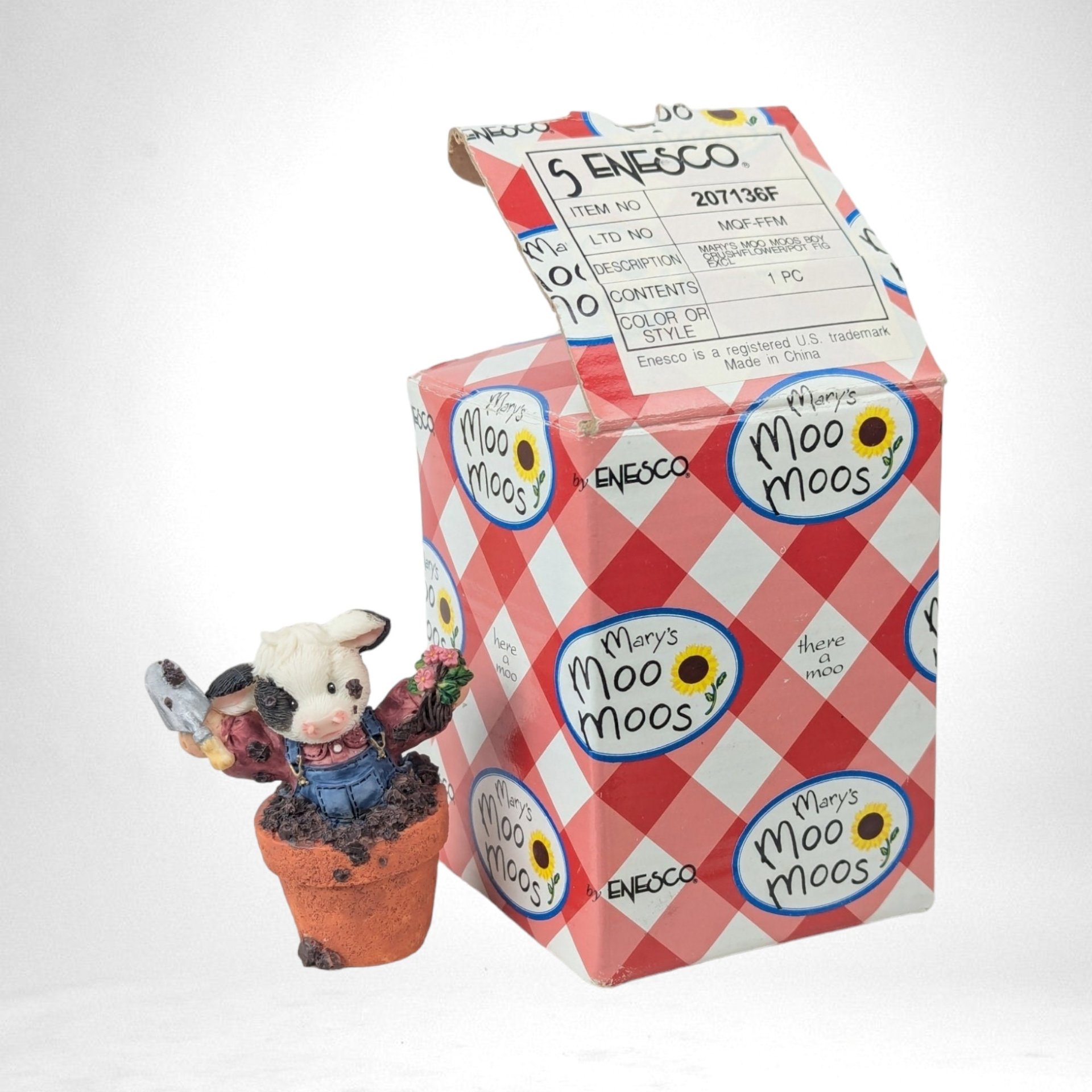 1996 Enesco Mary Moo Moos "Peek-A-Moo" Cow Figurine