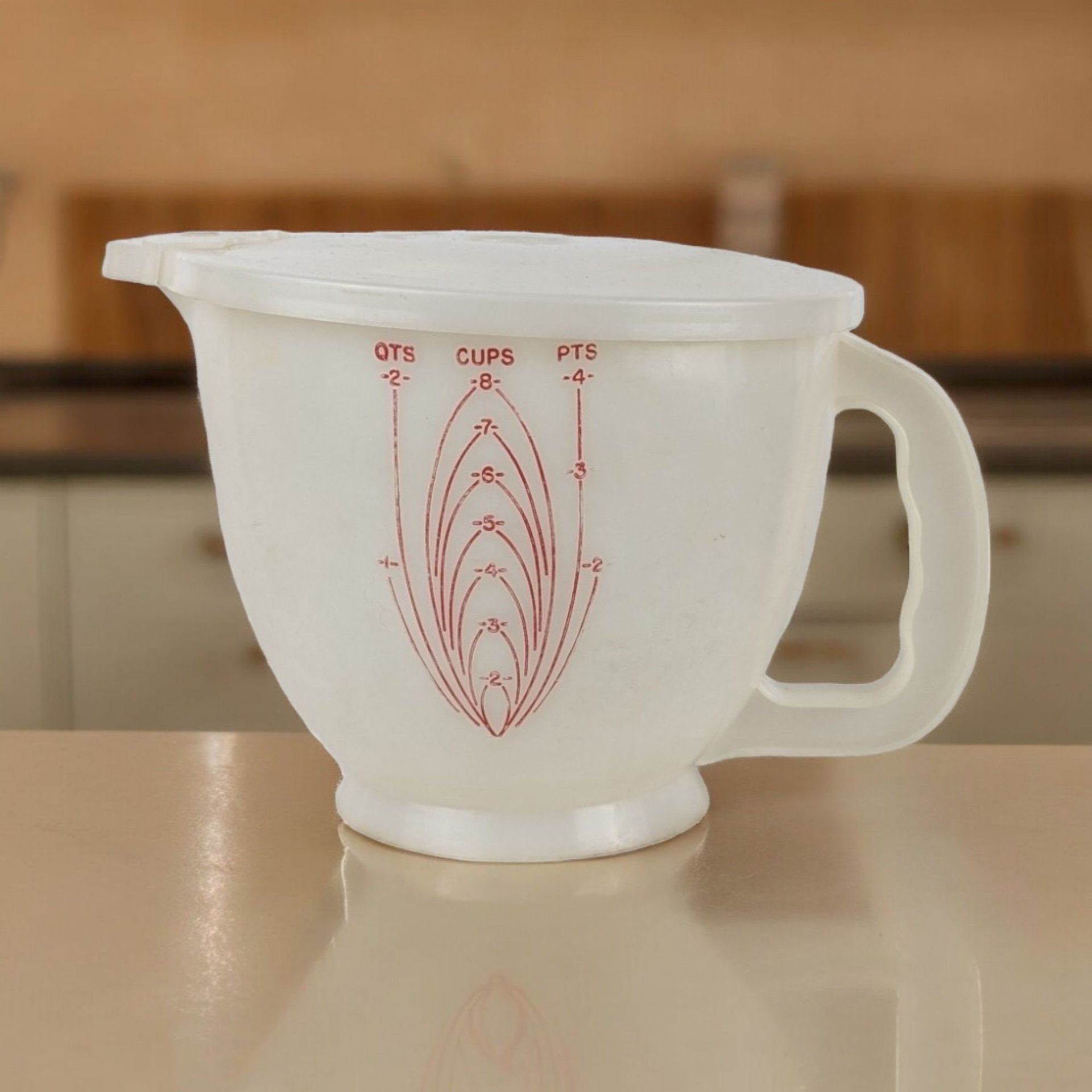 Vintage Tupperware 8 Cup Liquid Measuring Cup/Bowl