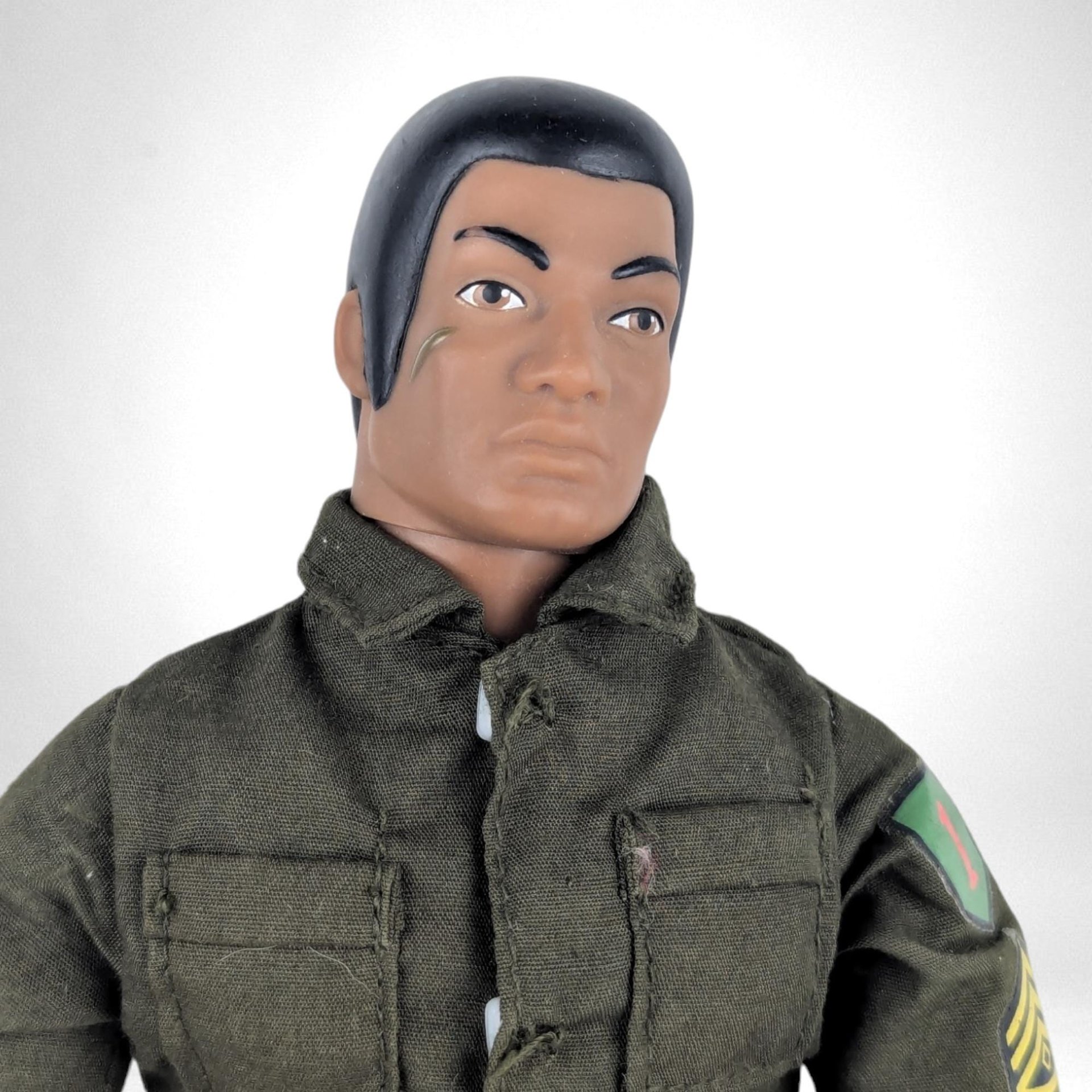 1990s Hasbro GI Joe Action Figure in Green Outfit with Accessories – Vintage Collectible Toy for Fans