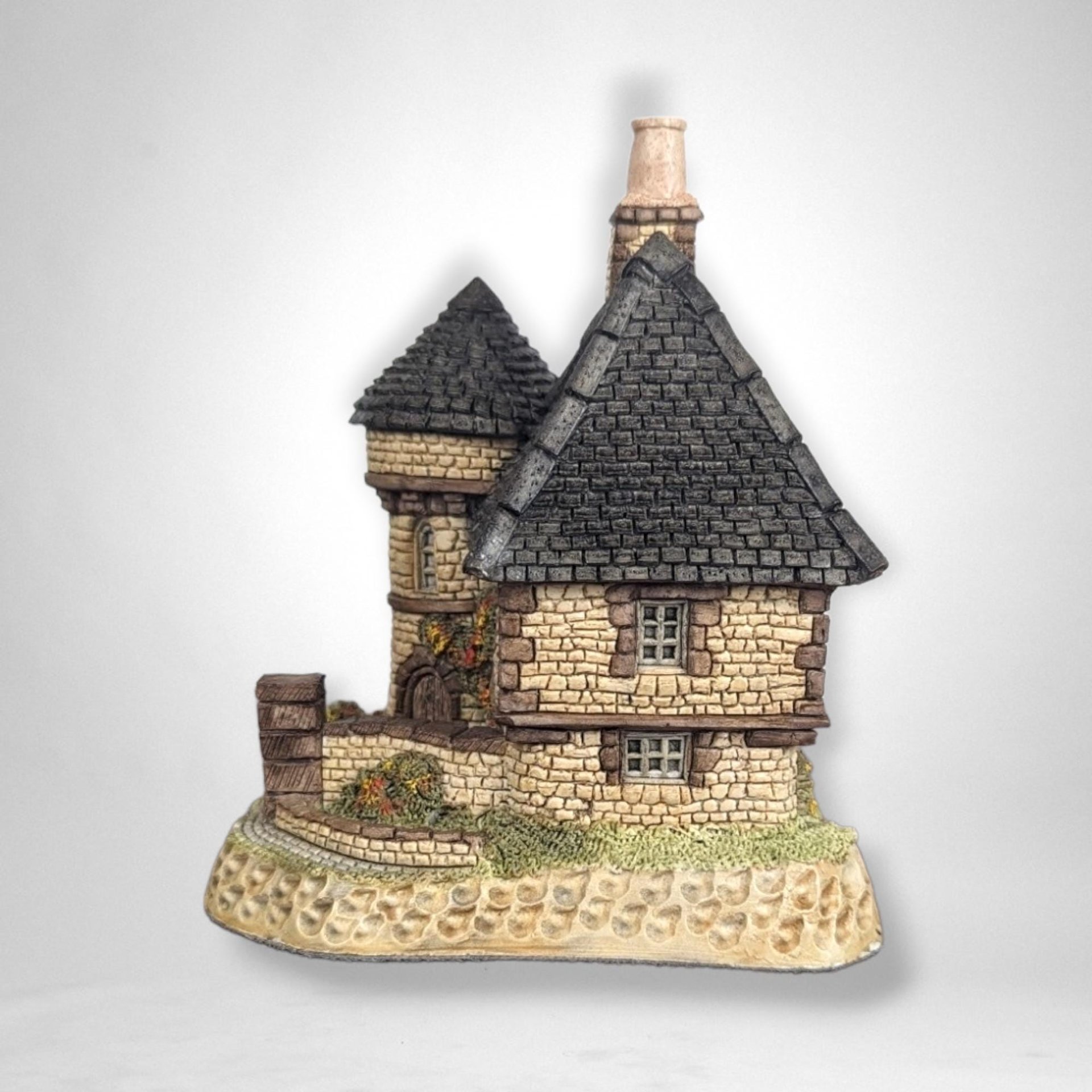 RESERVED - do not buy 1988 David Winter Scottish Collection Gatekeepers House (5")