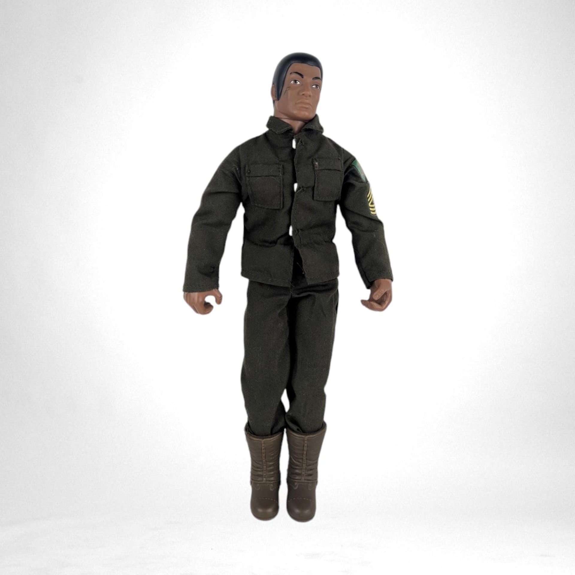 1990s Hasbro GI Joe Action Figure in Green Outfit with Accessories – Vintage Collectible Toy for Fans