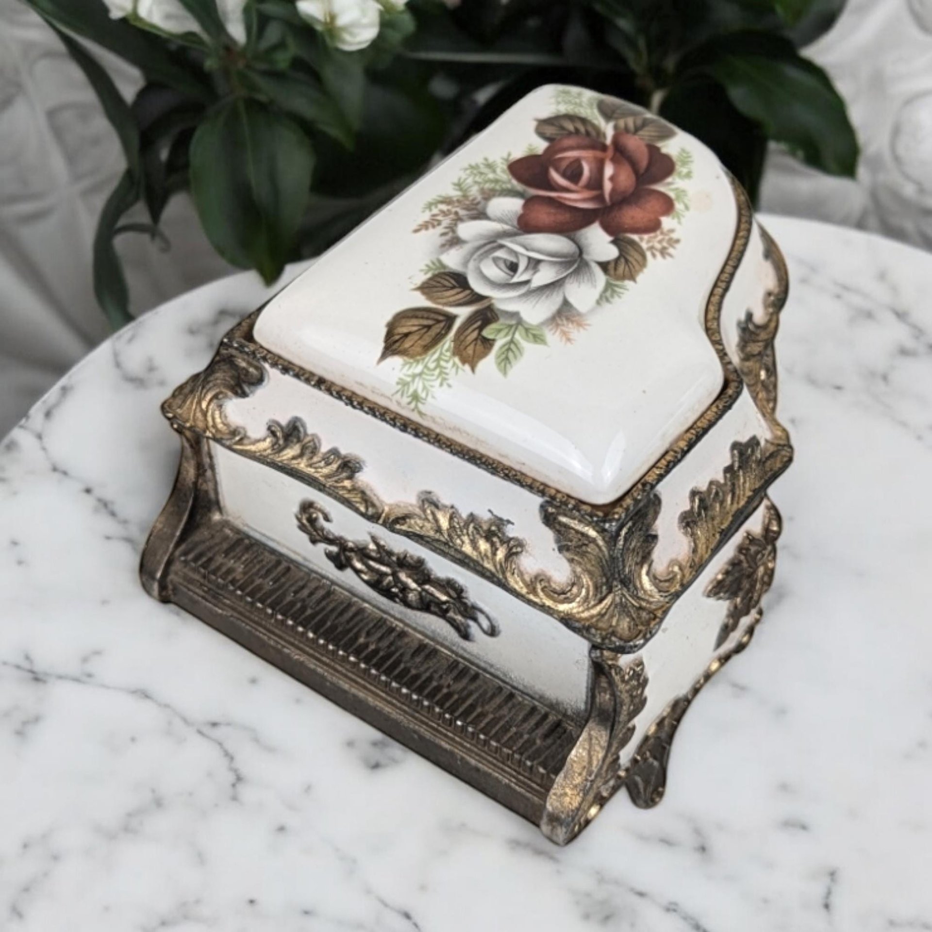 Vintage Metal Piano Music Box | Floral Decor | Plays "The Entertainer" | Collectible Music Box | Gift for Music Lovers