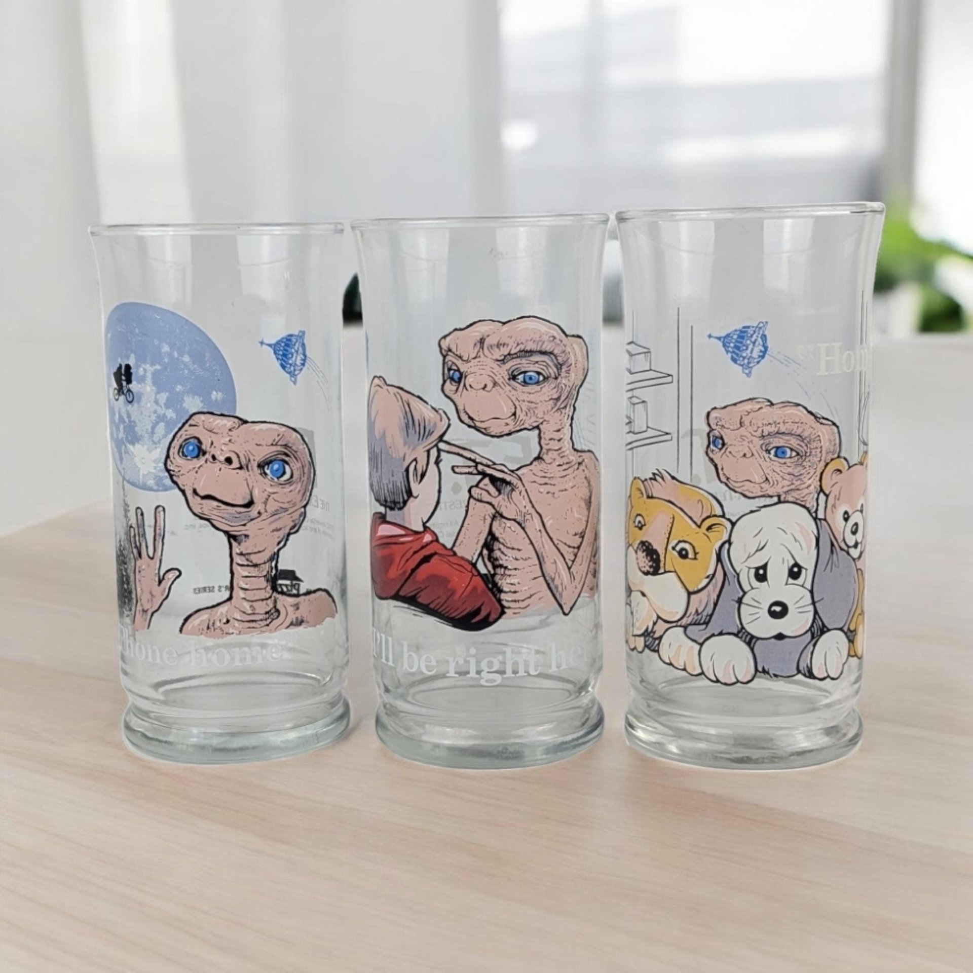 Set of 3 1982 Pizza Hut E.T Glasses