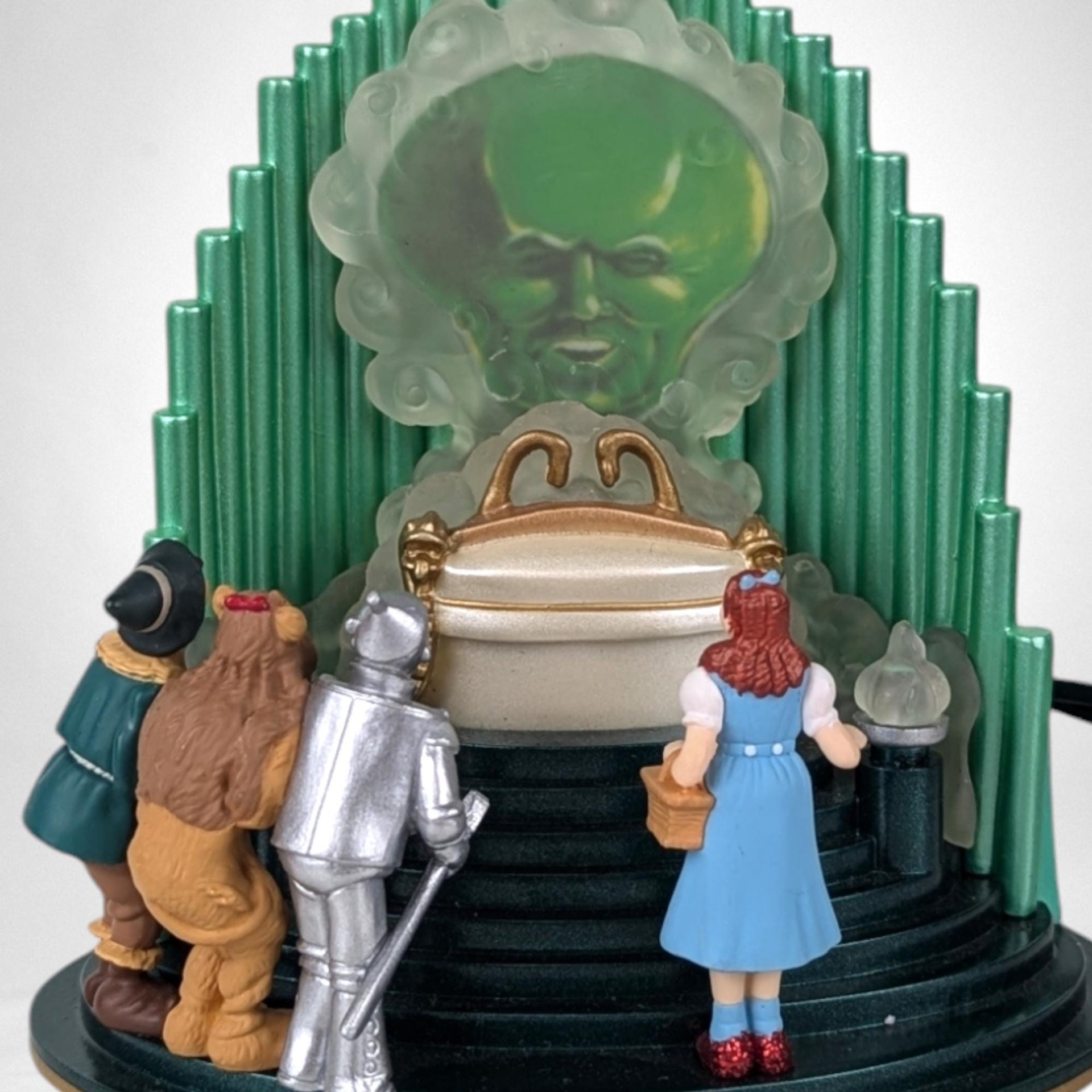 2000 Hallmark Great Oz Wizard of Oz Ornament
