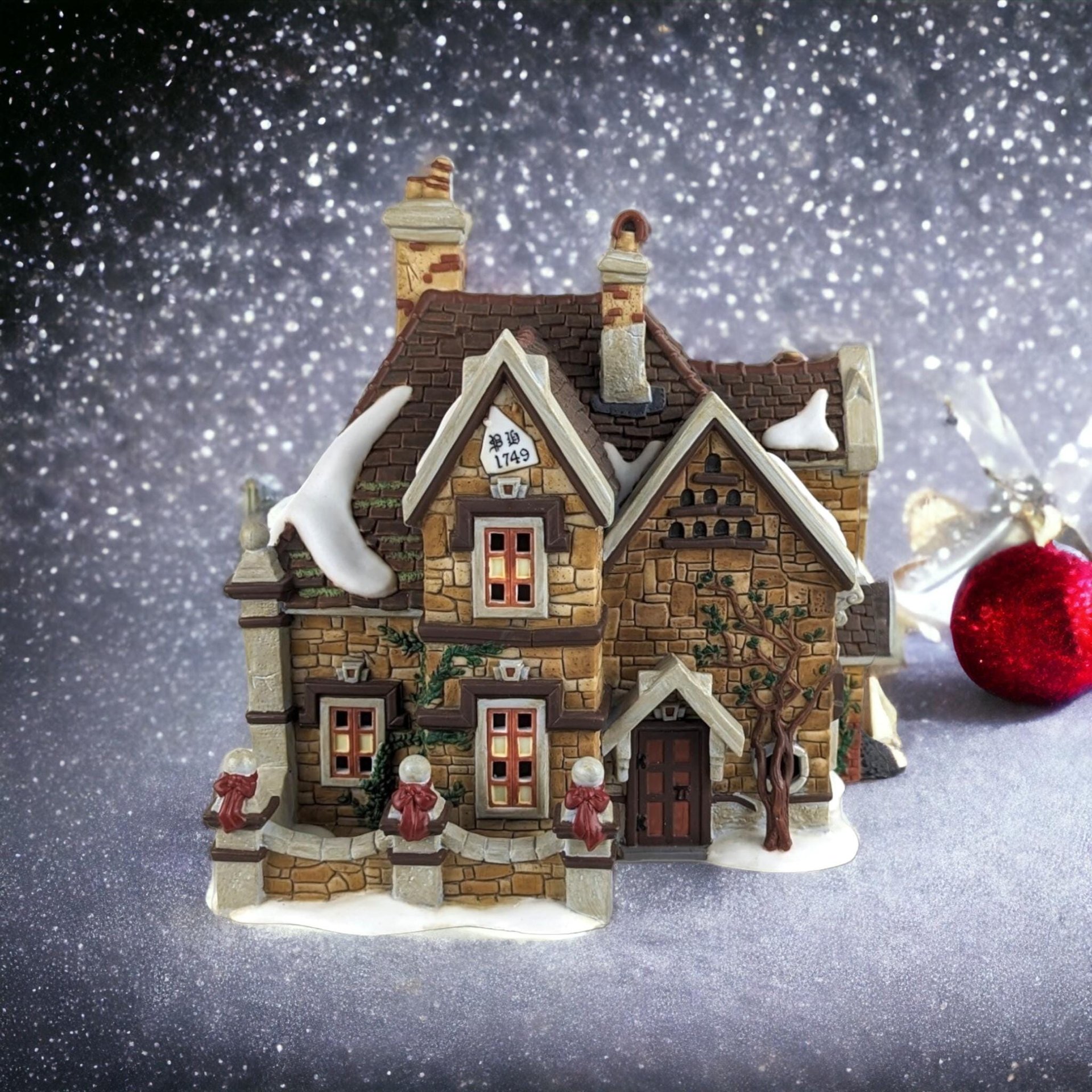 Vintage 1999 Dept. 56 Tattyeave Knoll Village House | Lighted | Excellent Condition | Original Box | Christmas Decor