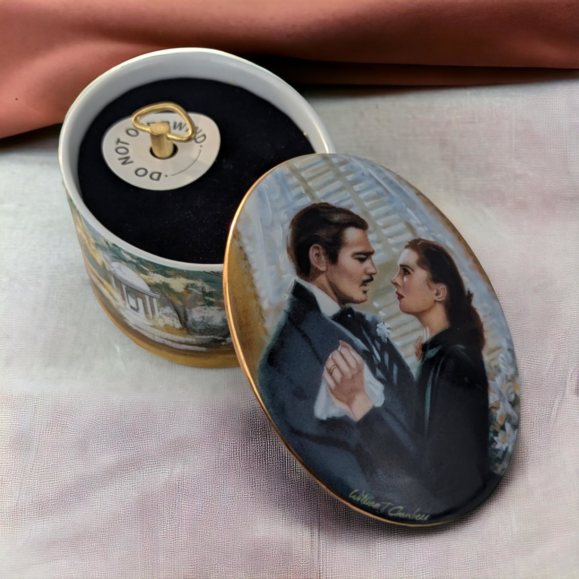 Vintage Gone with the Wind Music Boxes,  Collectible Music Boxes,  Scarlett O'Hara, Rhett Butler,  Movie Memorabilia,  Gift for Movie Buff