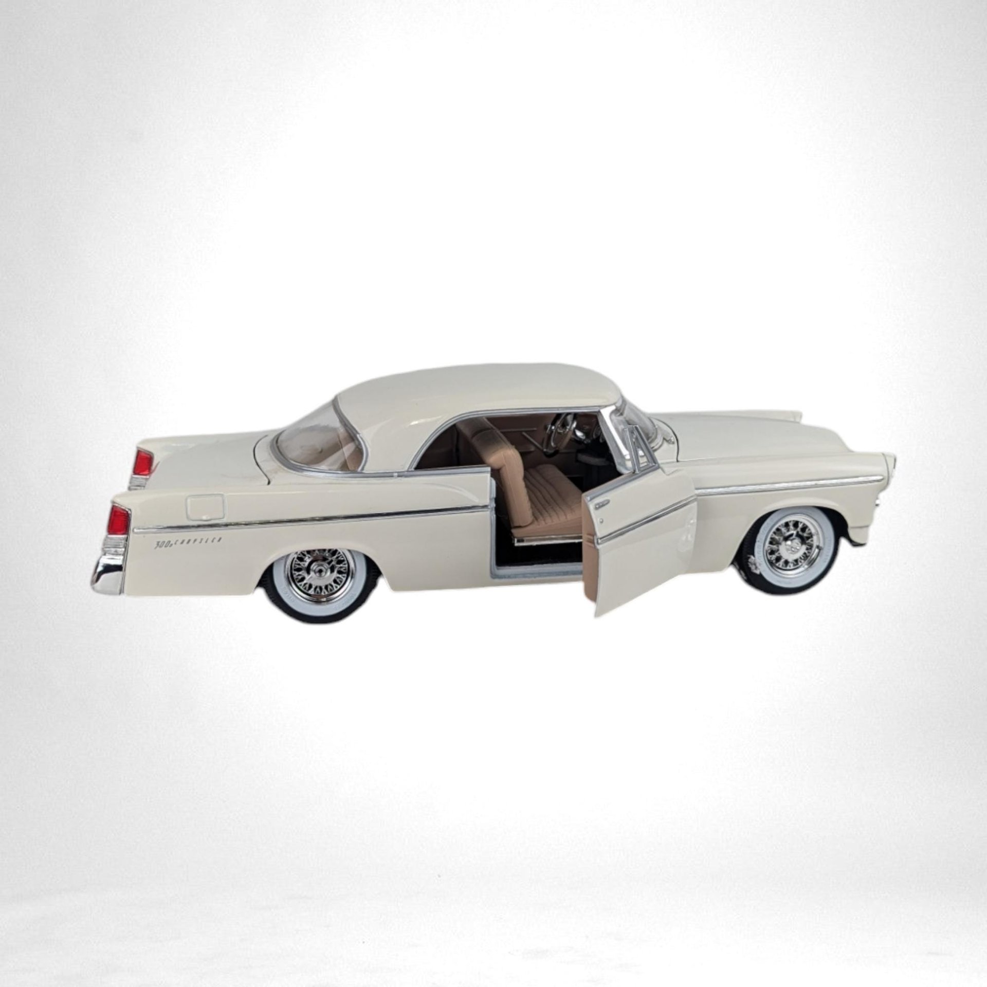 Vintage Maisto Chrysler 1950s 300B Diecast Car | 1/18 Scale Model | 11"  | Classic Car | Collectible Car