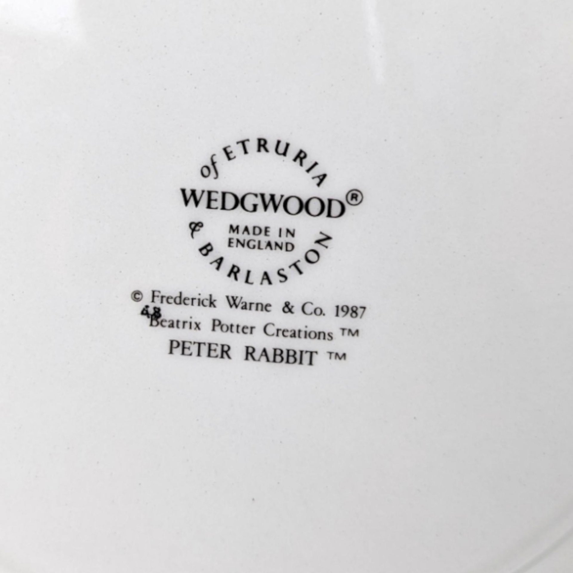 1987 Wedgwood Peter Rabbit Christmas Plate, Collectible Plate, Beatrix Potter, Holiday Decor