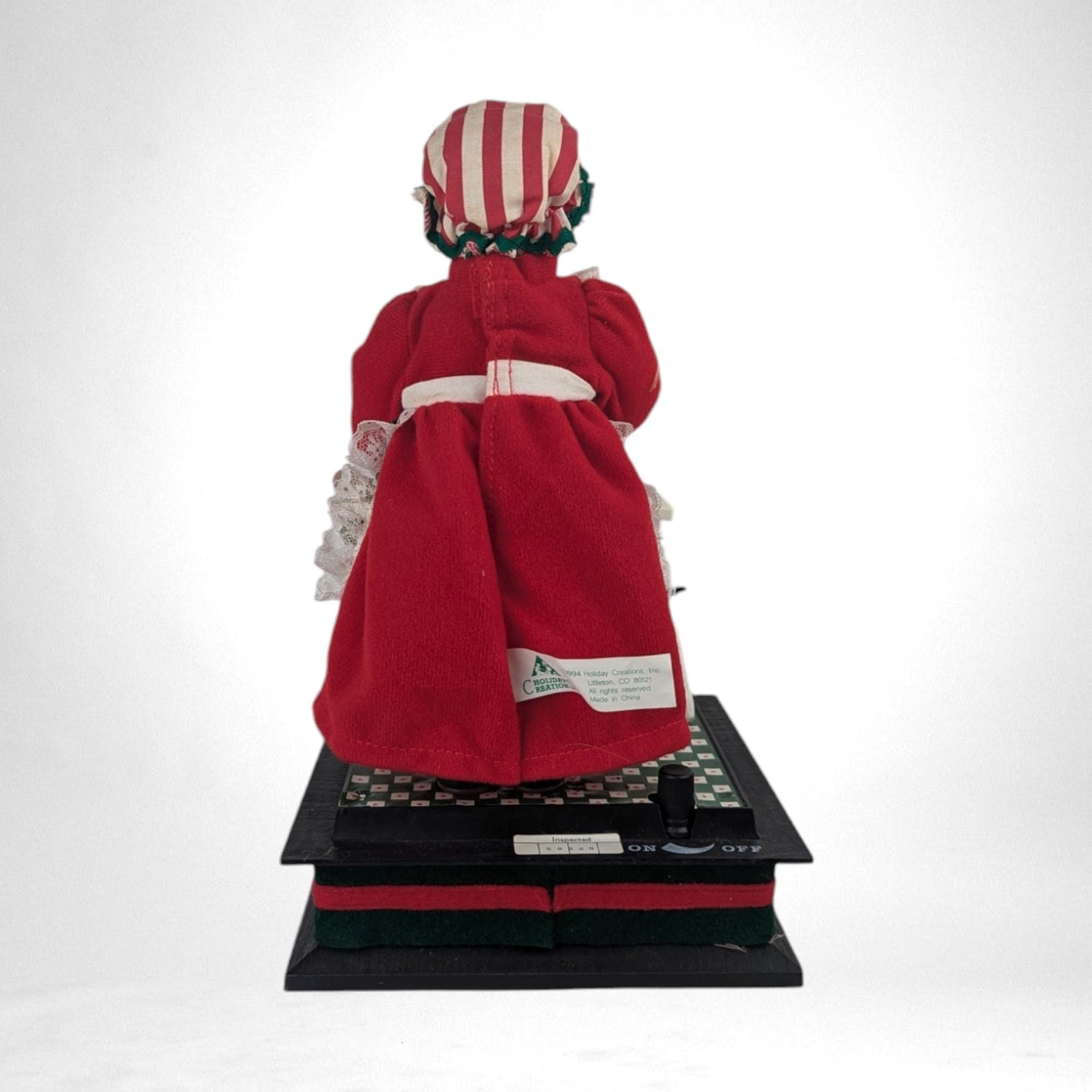 Vintage 1994 Holiday Creations Mrs. Claus, Animated & Musical, Christmas Decor, Baking Scene,  Lights/Music, SMALL IMPERECTION