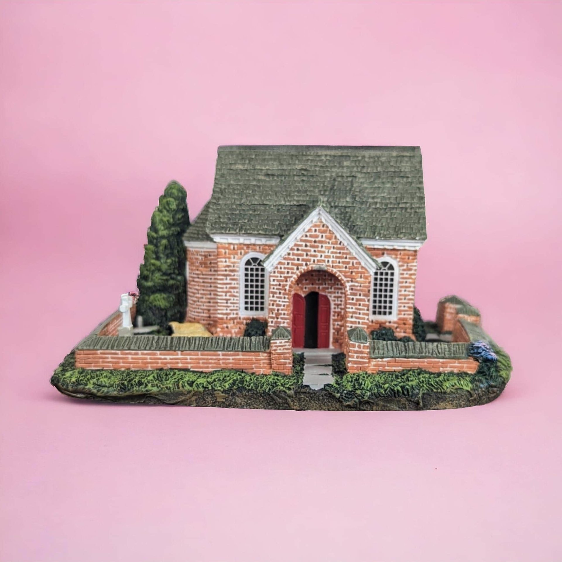 1992 Hawthorne Eastbrook Church | LeVan | Cottage Village Figure | Collectible Christmas Village | Vintage Holiday Decor