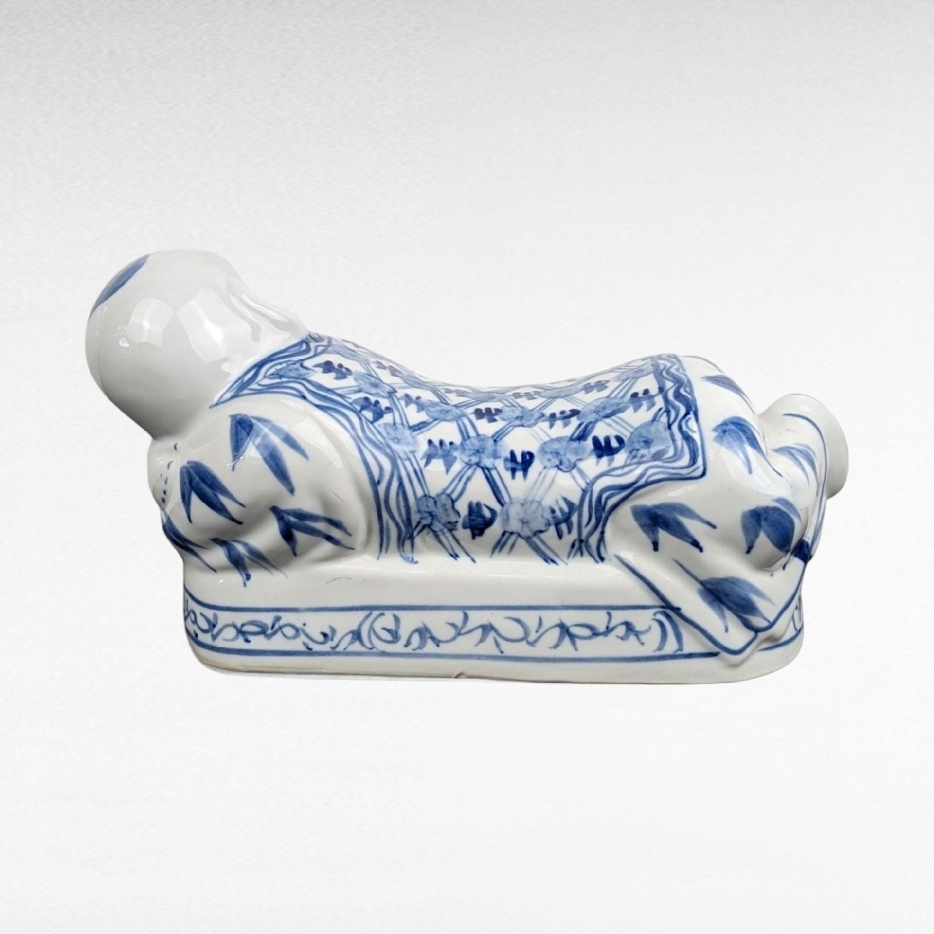 Vintage Chinese Porcelain Headrest | Blue and White Pillow | Chinese Ceramic Pillow | Asian Decor
