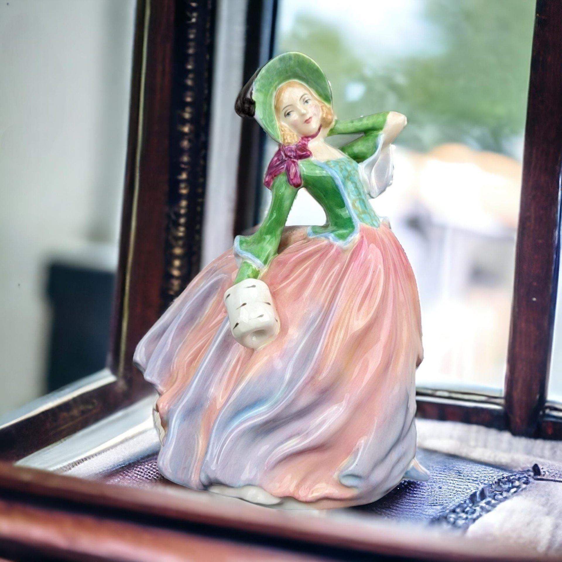 Vintage Royal Doulton "Autumn Breezes" Figurine | HN 1911 | Porcelain Collectible | English Figurine
