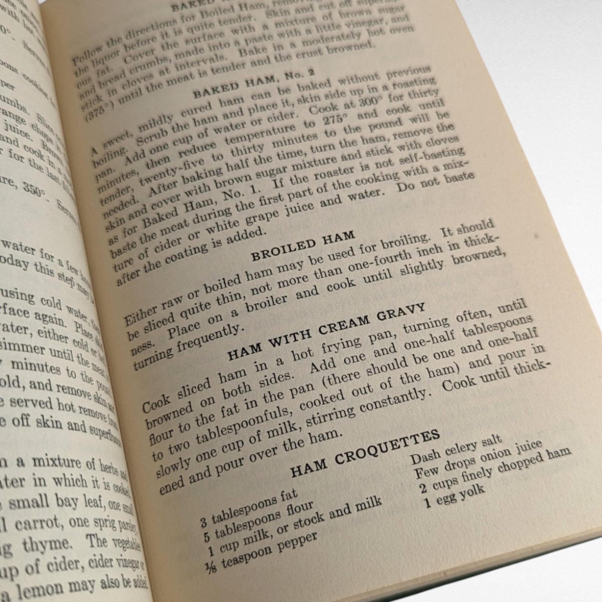 1931 Pictorial Review Standard Cookbook | Vintage Cookbook | 1000 Recipes | Gift for Bride | Kitchen Decor