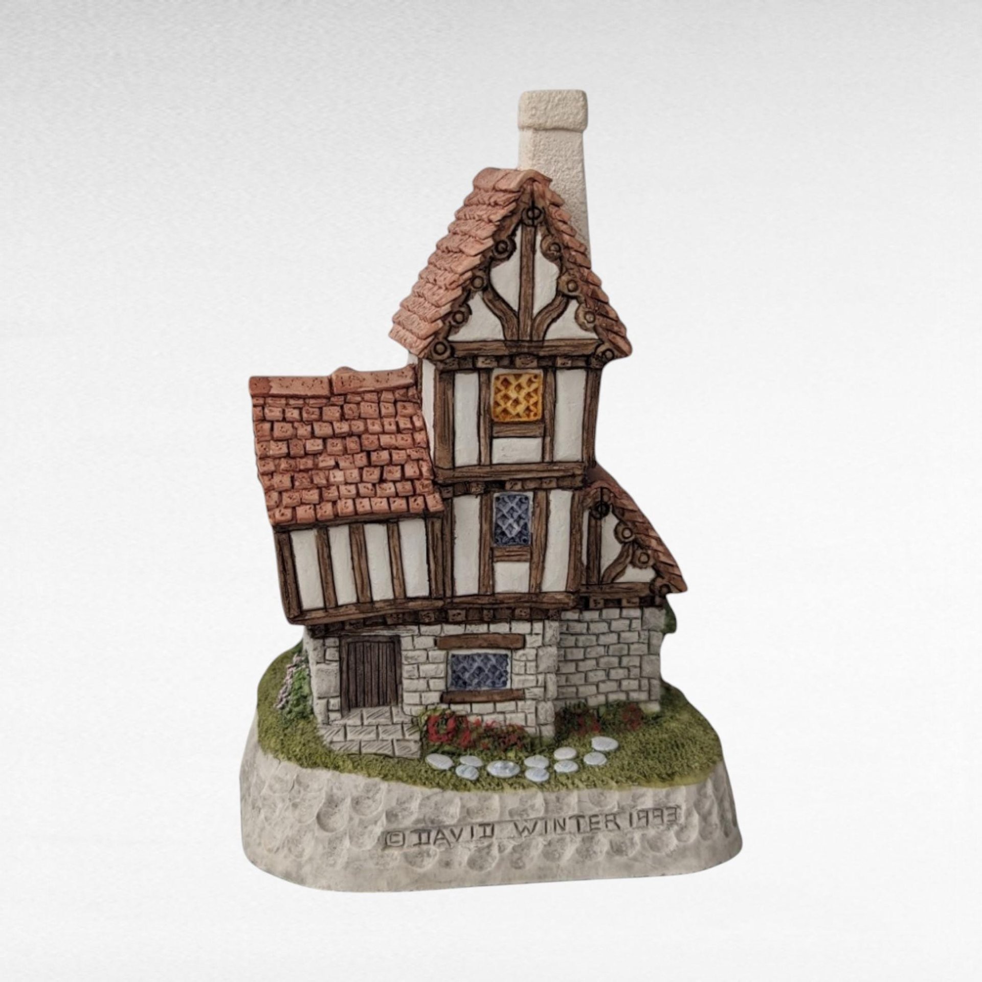 1993 David Winter Cottage "The Quack's Cottage" | with COA and Original Box | Vintage Collectible