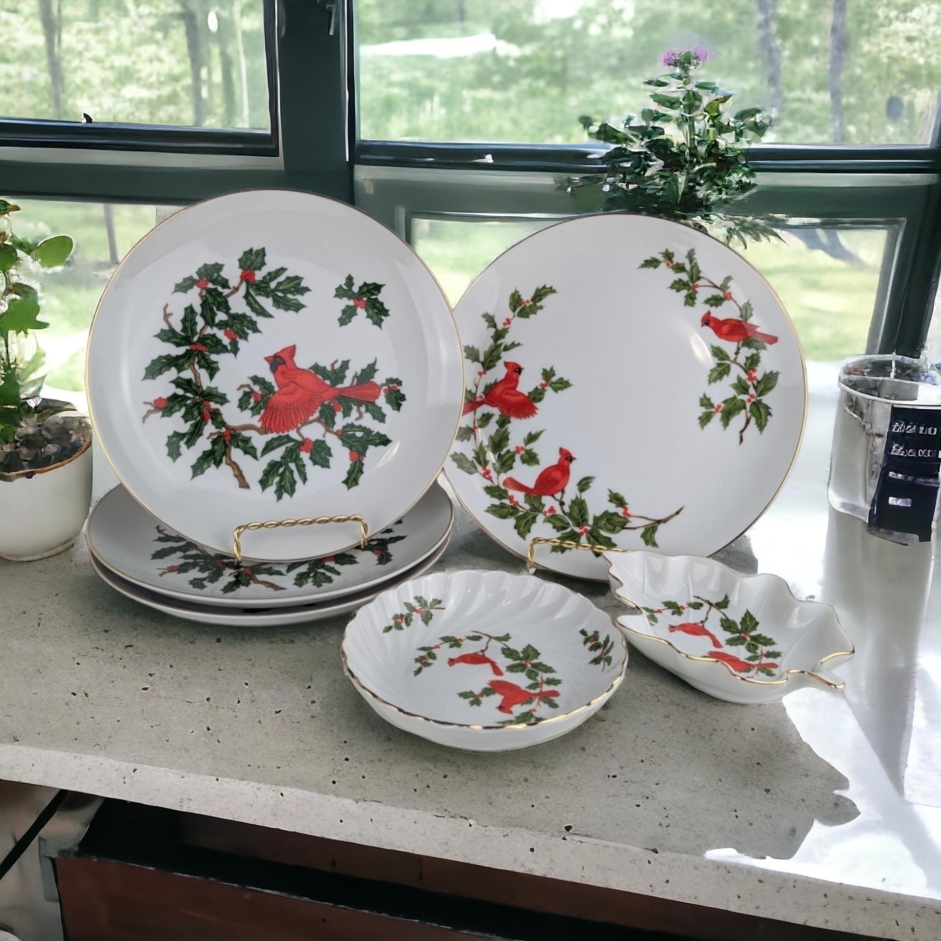 Vintage Lefton Cardinal Christmas Dishes, 6-Piece Set, Porcelain Plates, Leaf Dish, Trinket Dish, Holiday Decor, 1984