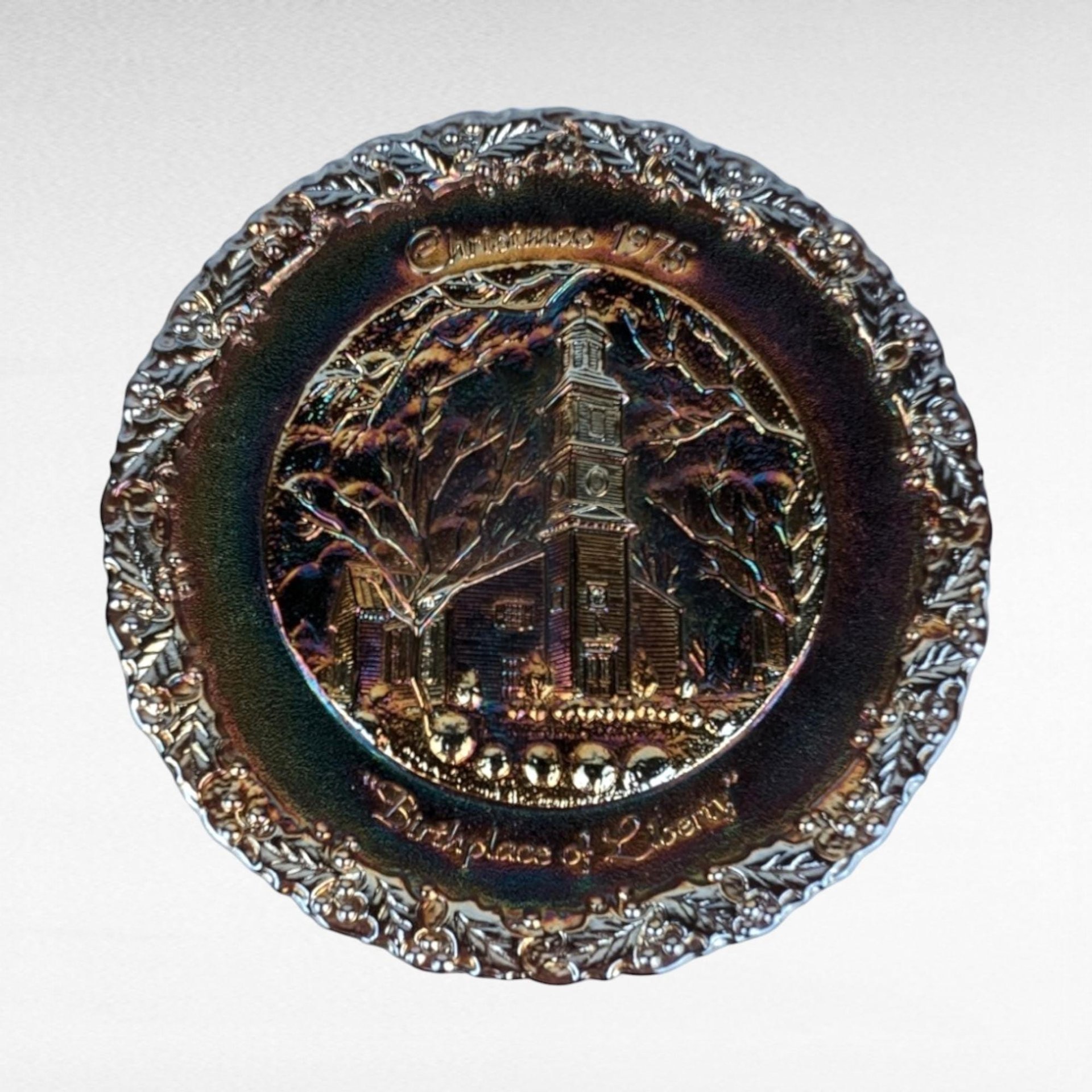 1975 Fenton Christmas Carnival Glass Plate | "Birthplace of Liberty" | Collectible Plate | Vintage Holiday Decor