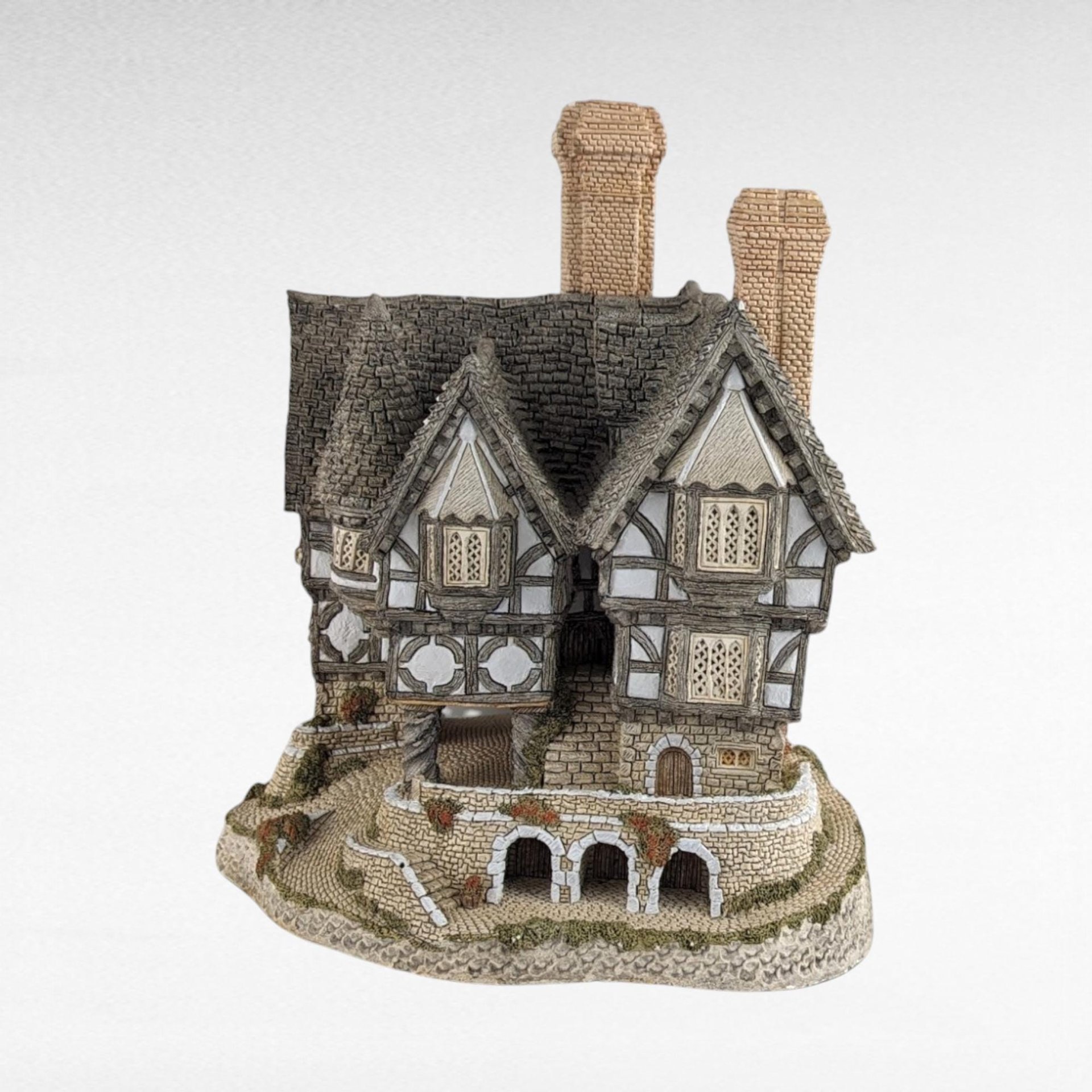 Vintage 1986 David Winter Falstaff Manor Cottage - Masterpiece Collection #5333
