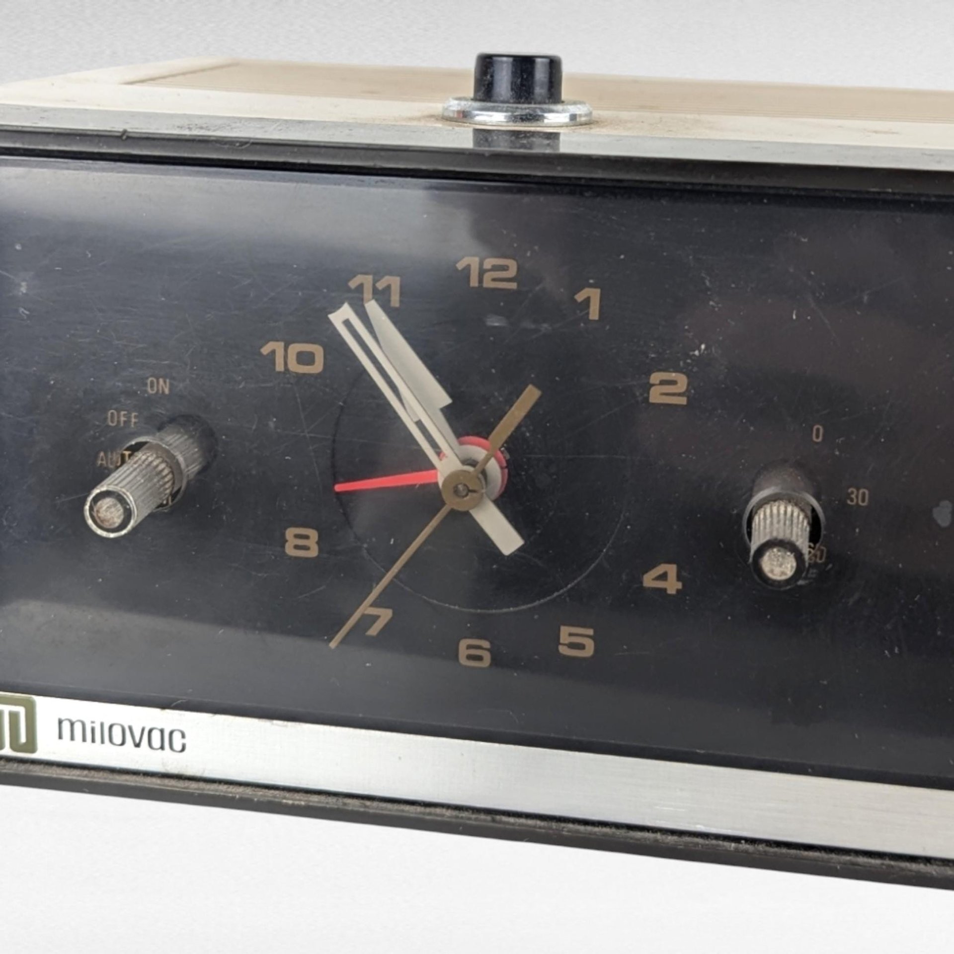 Vintage Milovac TR-707 Clock Radio, Analog Alarm, Retro Bedside Radio, Working, Gift for Vintage Electronics Collector