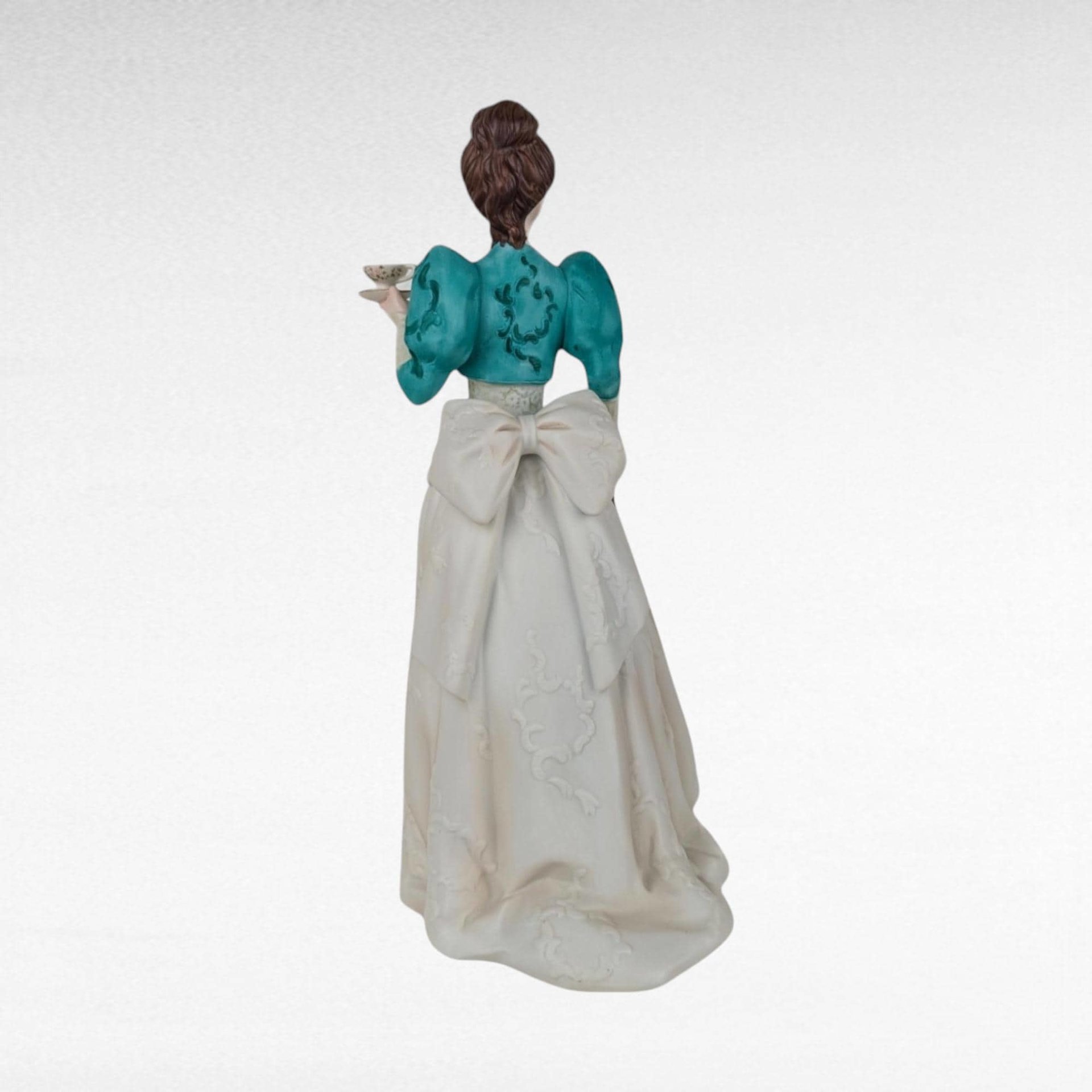 1995 Avon Presidents Club Mrs. Albee Award Figurine, Vintage Avon Collectible, Woman with Teacup,  Sales Achievement Award, Original Box