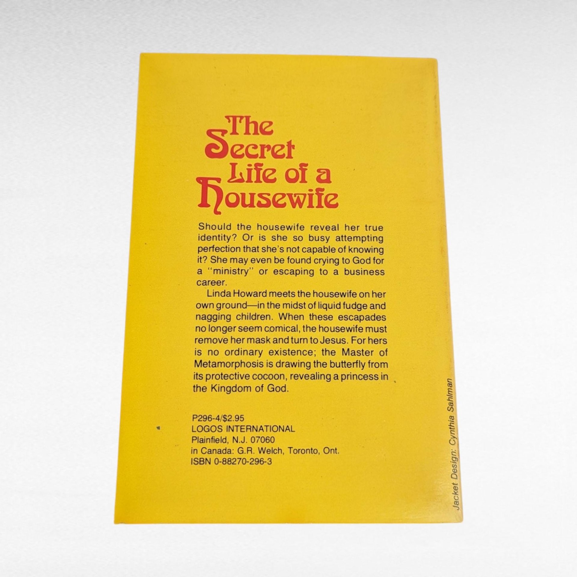Vintage 1978 "The Secret Life of a Housewife" by Linda Howard | Paperback | Romance Suspense Novel