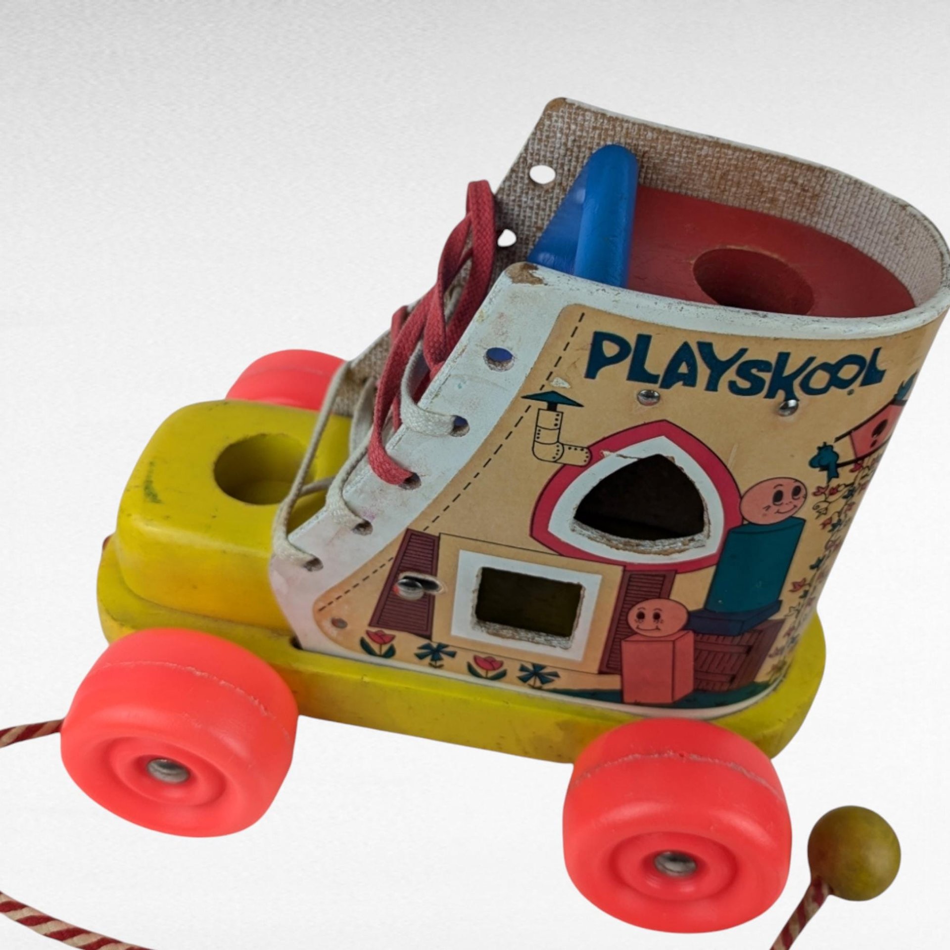 Vintage Playskool Little Old Lady Shoe Boot Pull Toy with Wooden People, Classic Toy, Nostalgic Gift, Collectible Toy, Nursery Decor