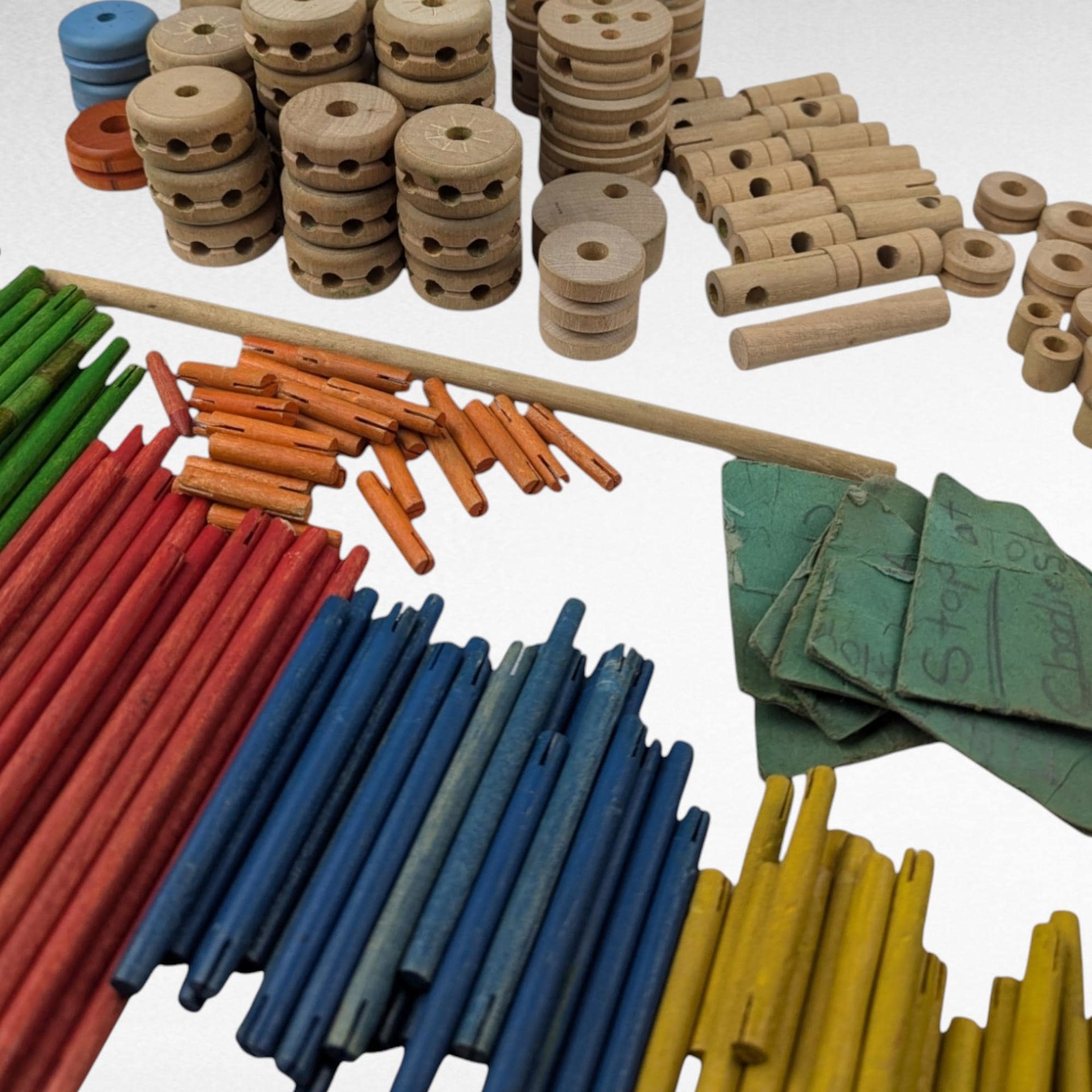 Vintage Tinkertoy Grad No. 146, Classic Building Toy, Collectible Toy, Gift for Kids, Educational Toy, Creative Play, Vintage Tinkertoy Set