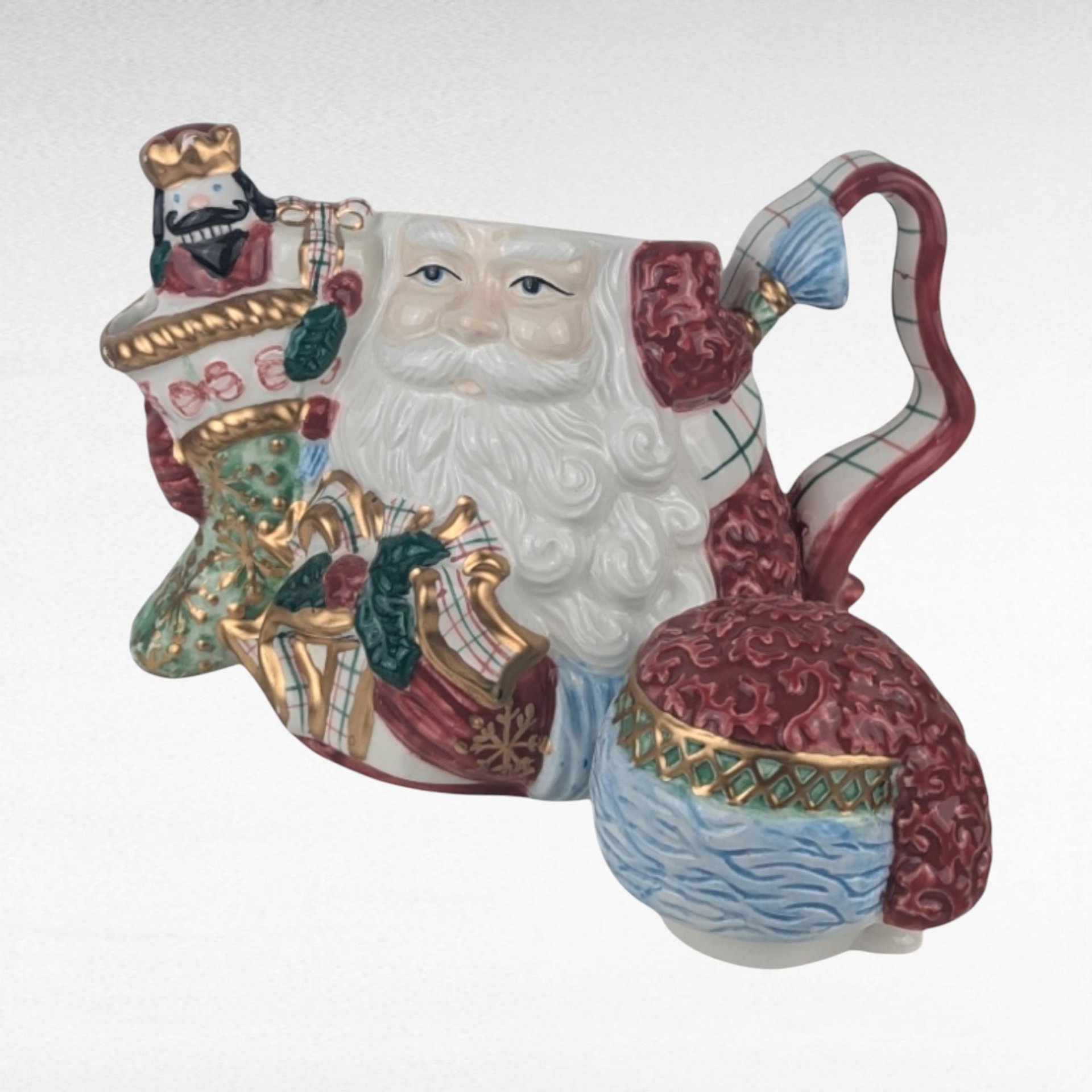 Vintage Avon St. Nicholas Teapot - Collectible Christmas Teapot, Holiday Decor, Gift for Teapot Collectors, Vintage Christmas Decor