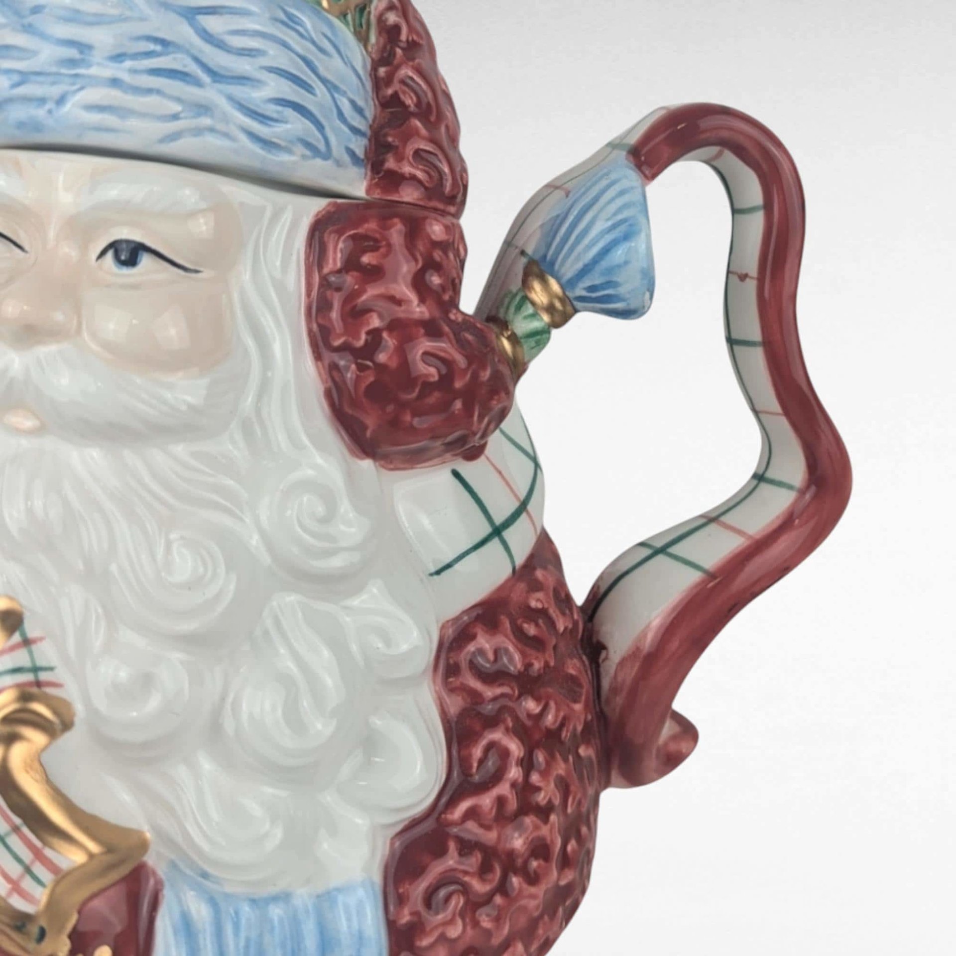 Vintage Avon St. Nicholas Teapot - Collectible Christmas Teapot, Holiday Decor, Gift for Teapot Collectors, Vintage Christmas Decor