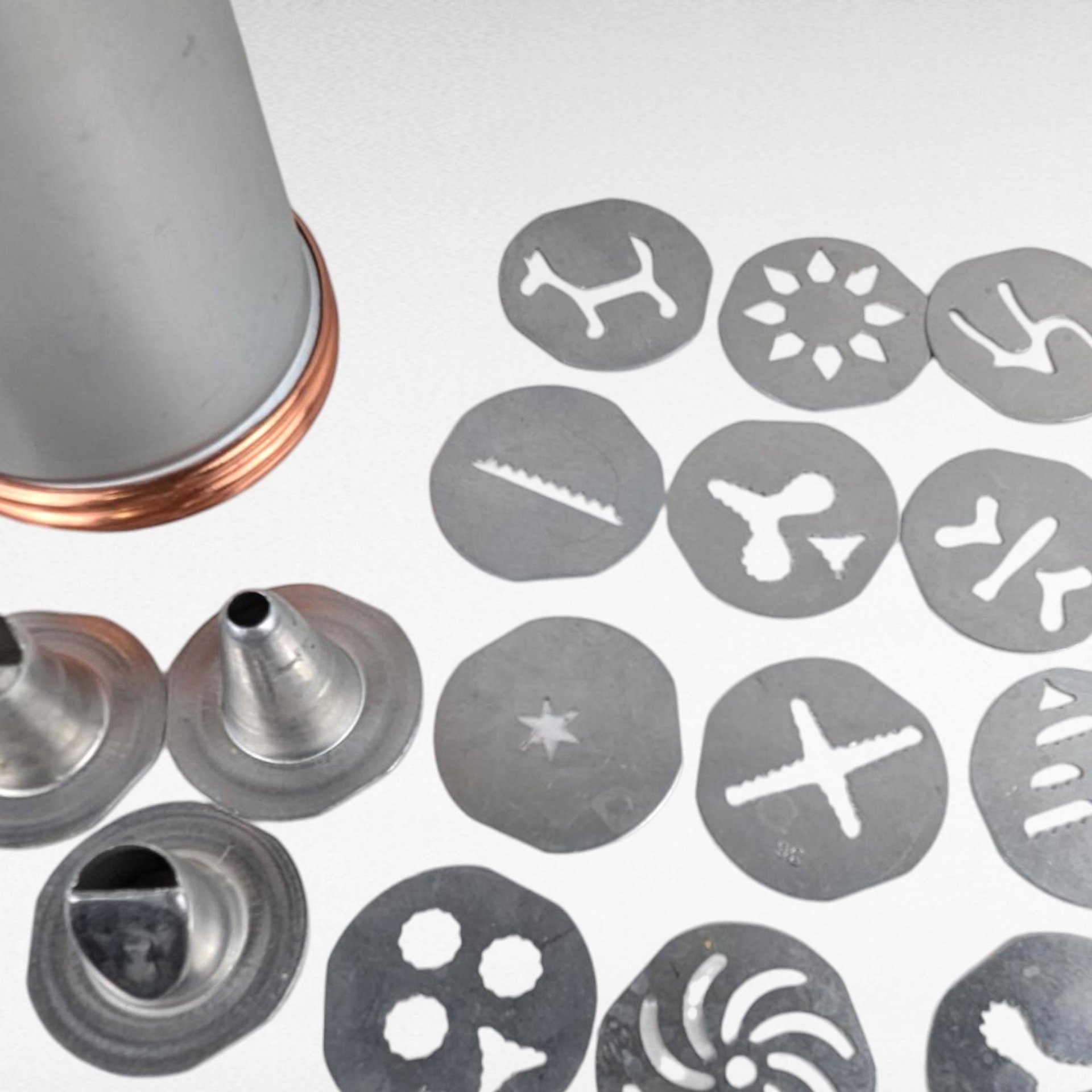 Vintage Mirro Cookie Press Set - Complete with 12 Discs, 3 Tips - Retro Baking Tool, Spritz Cookies, Holiday Baking