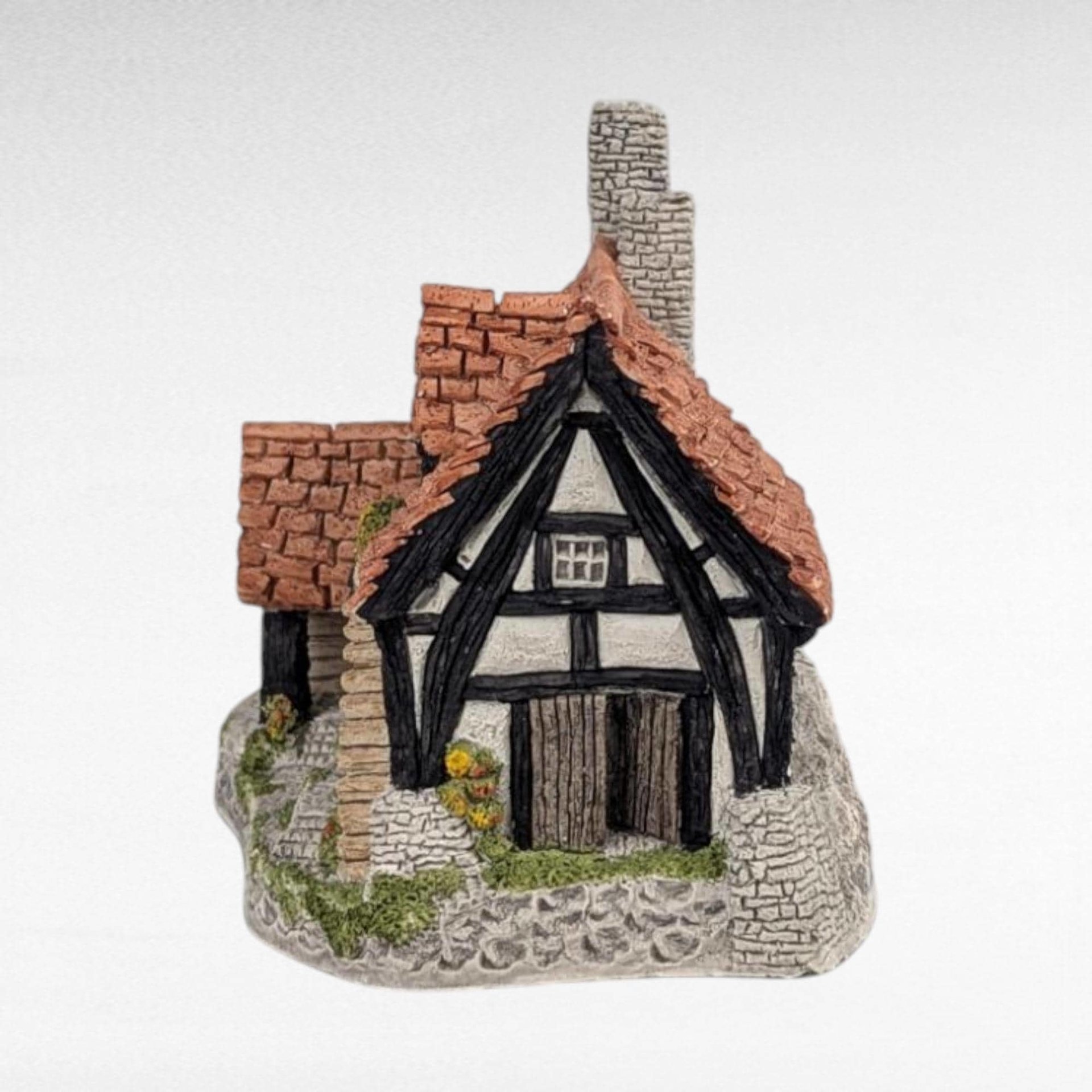 1983 David Winter The Bothy Village House, Tudor Style Cottage Sculpture, Vintage Home Decor, Gift for Collector, Miniature Building