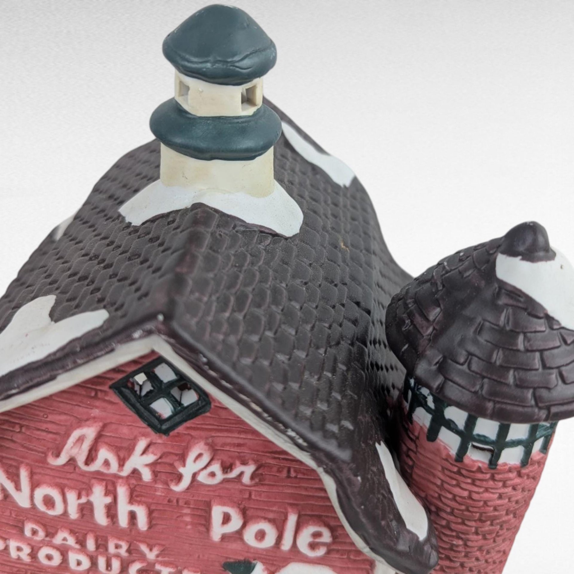 1993 Seasonal Specialties North Pole Dairy, Lighted Christmas Village Building, Vintage Holiday Display, Ceramic Barn