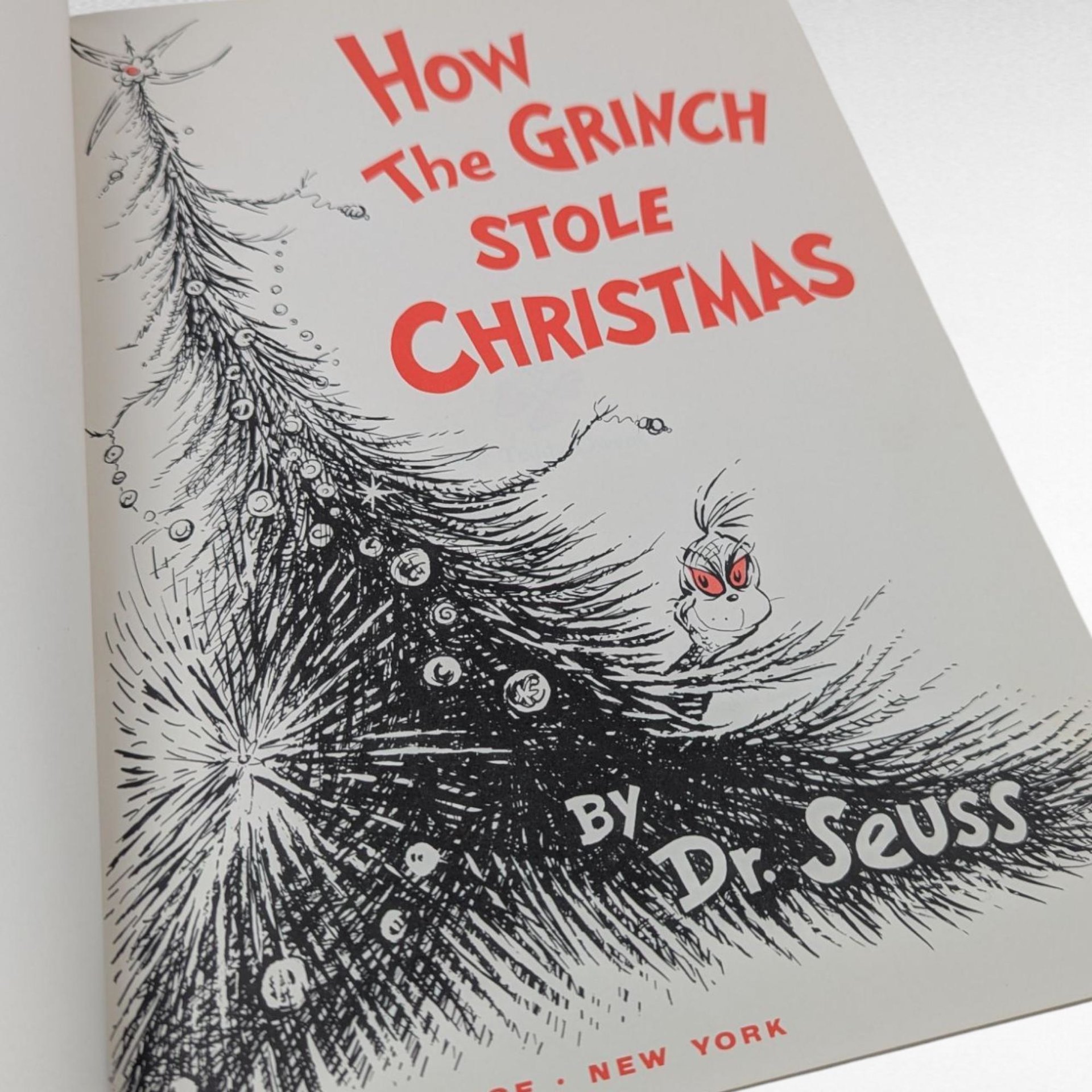 Vintage 1985 How the Grinch Stole Christmas Book, Dr. Seuss Softcover, Holiday Story, Gift for Children