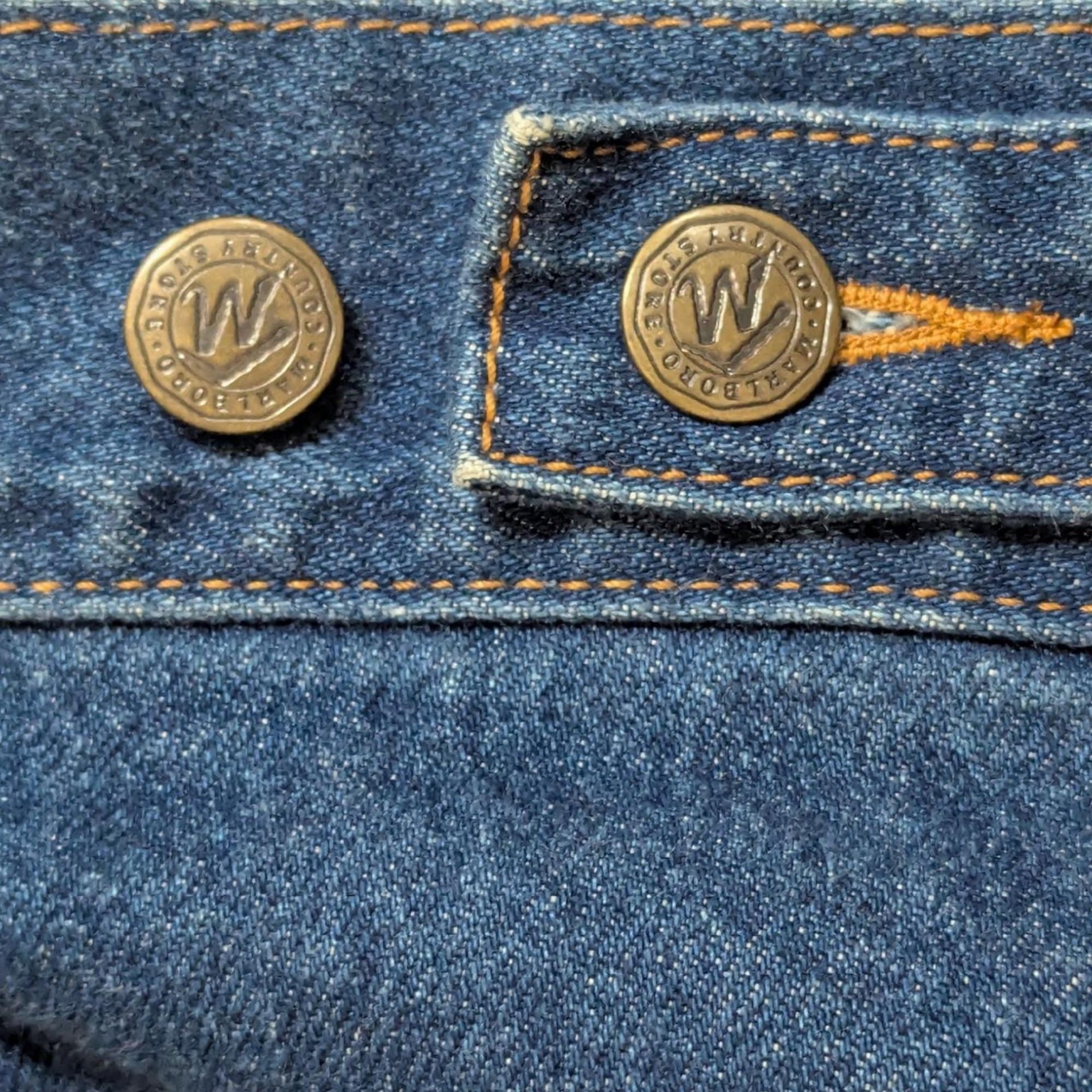 Vintage Marlboro Country Store Denim Jacket XL, Collector Jean Coat with Brown Leather Collar