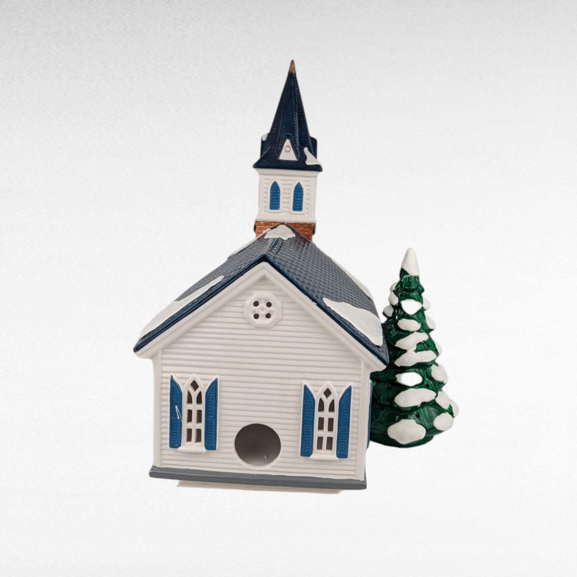 1999 Dept 56 Snow Village Wedding Chapel, Porcelain Lighted Collectible, Holiday Village