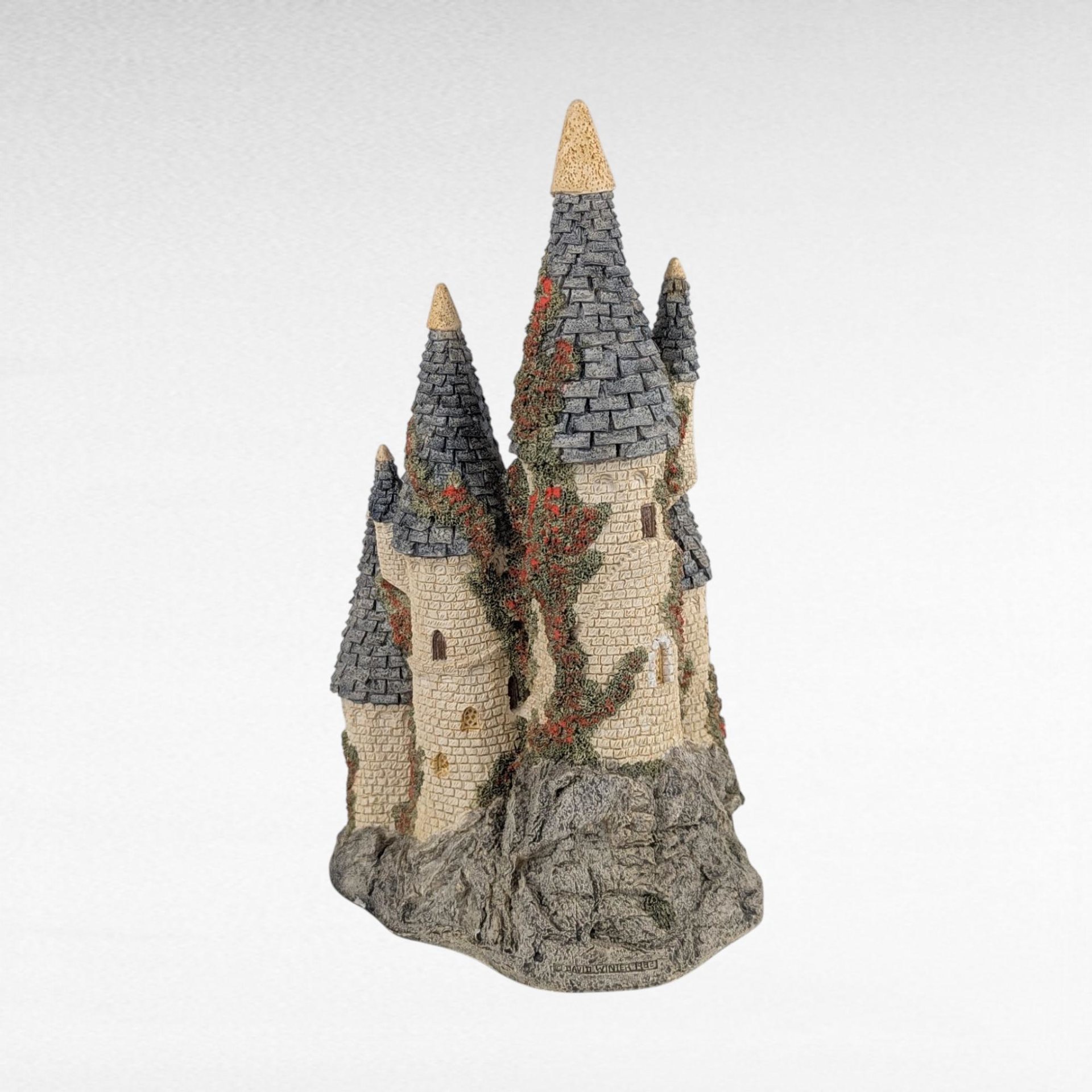 Vintage 1982 David Winter The Fairytale Castle Figurine, Handcrafted English Cottage Sculpture, Collectible Building Display Piece