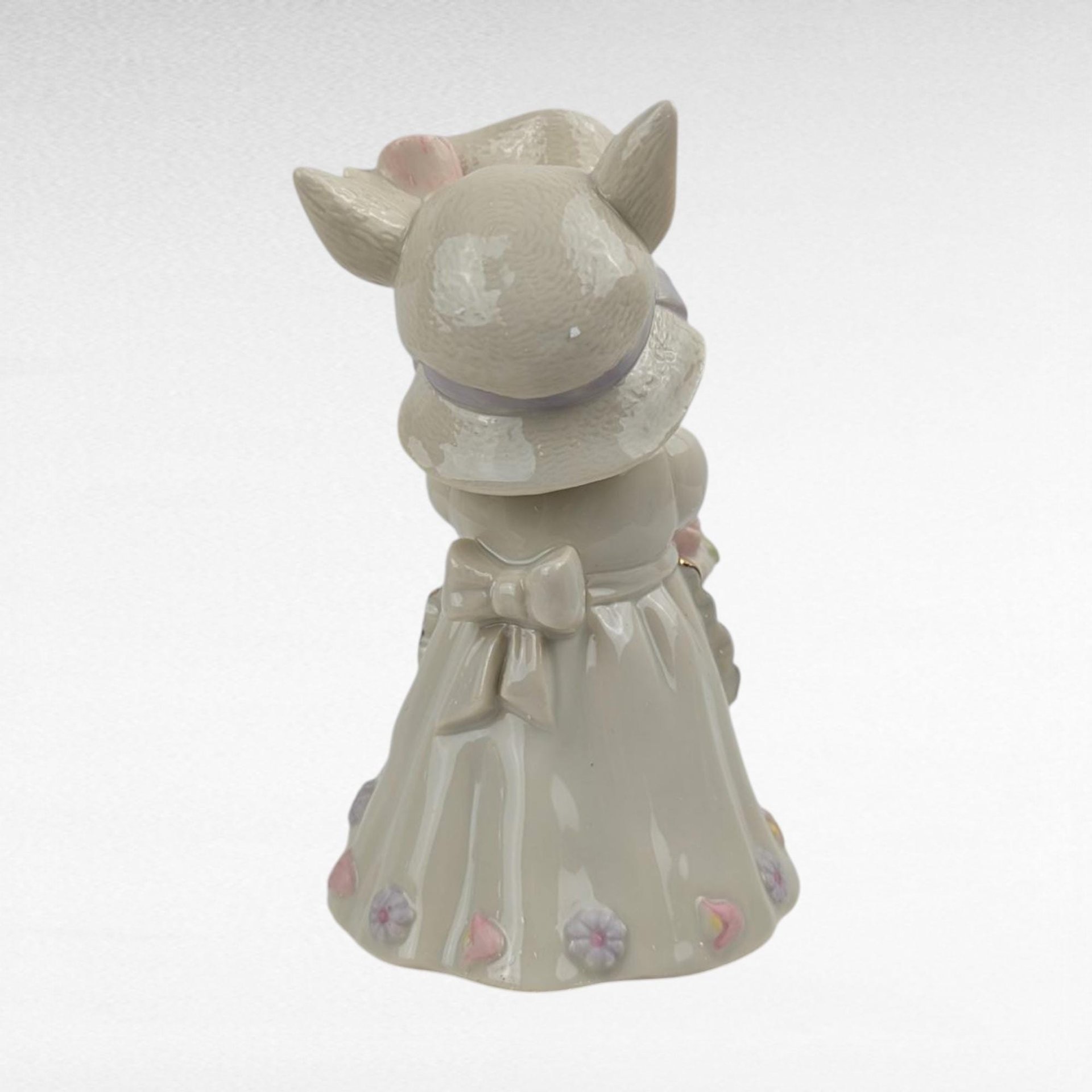 Lenox Easter Blossoms Rabbit Figurine, Vintage 2003 Bunny with Basket, Ivory Porcelain Spring Decor, Collectible Easter Bunny with Gold Trim