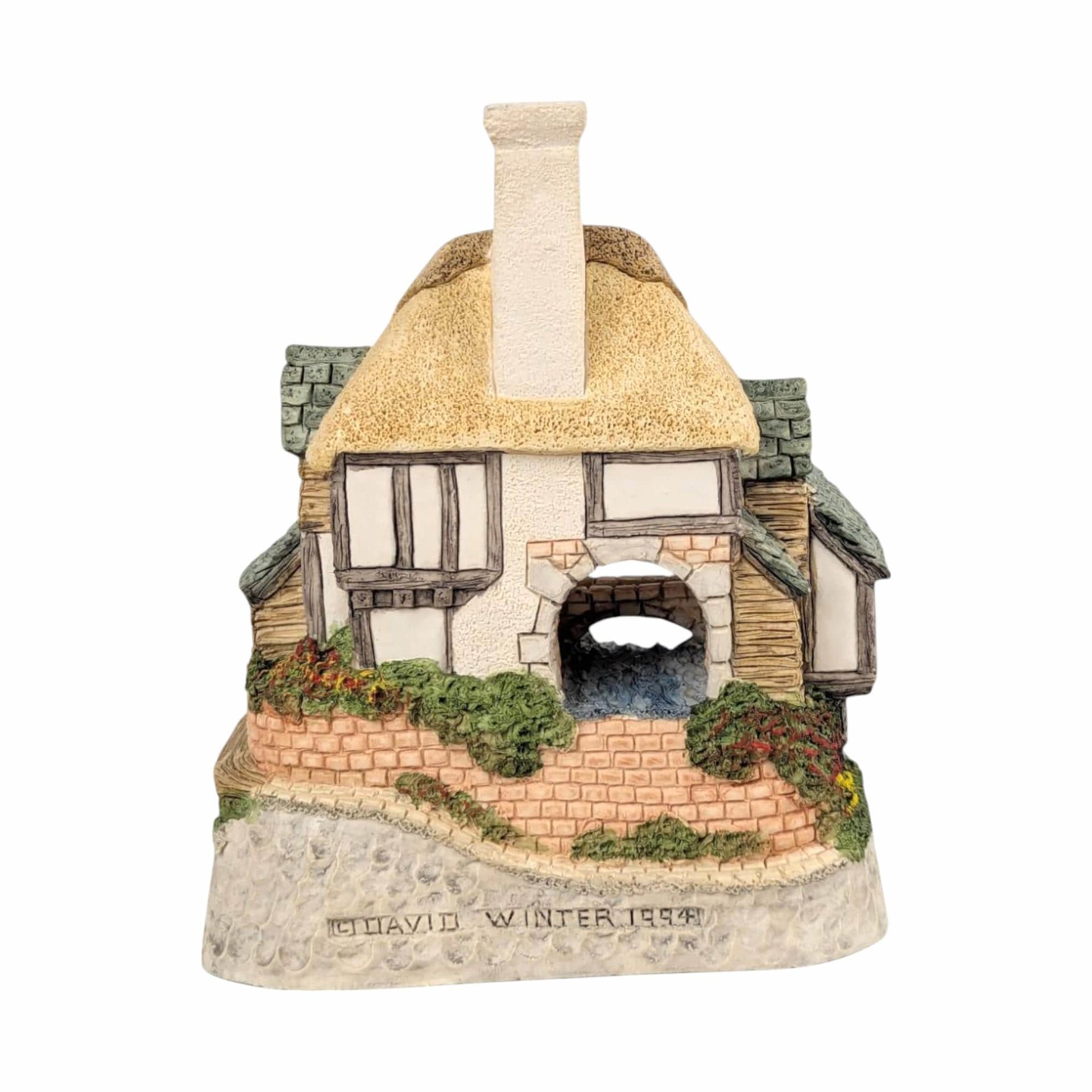 1994 David Winter Wishing Falls Cottage, Thatched Roof Miniature, Vintage Collectible, English Cottage Decor, Gift for Collector